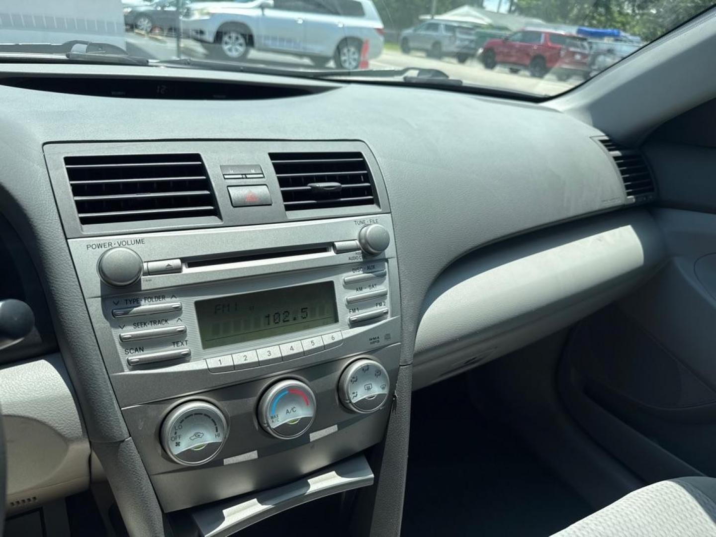 2011 SILVER TOYOTA CAMRY SE (4T1BF3EK8BU) with an 2.5L engine, Automatic transmission, located at 2929 9th St. West, Bradenton, 34205, (941) 242-2810, 27.473591, -82.570679 - Thanks for inquring into DriveNation USA! All vehicles listed can be viewed at www.drivenationusa.com for vehicle history reports and additonal info. We cannot quote any terms such as down payments or monthly payments without an application. You can apply directly at www.drivenationusa.com or by con - Photo#10