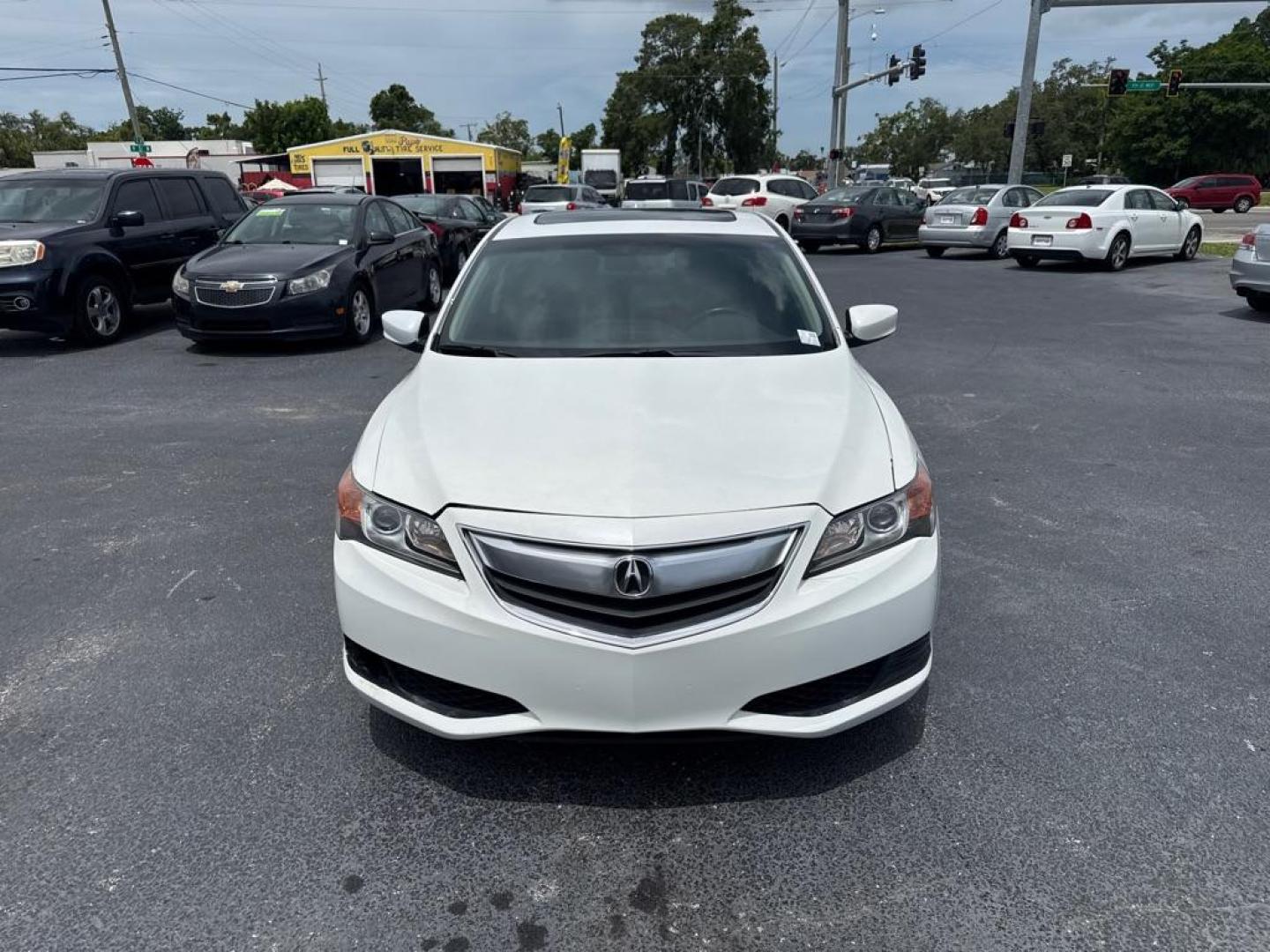 2015 WHITE ACURA ILX 20 (19VDE1F37FE) with an 2.0L engine, Automatic transmission, located at 2929 9th St. West, Bradenton, 34205, (941) 242-2810, 27.473591, -82.570679 - Thanks for inquring into DriveNation USA! All vehicles listed can be viewed at www.drivenationusa.com for vehicle history reports and additonal info. We cannot quote any terms such as down payments or monthly payments without an application. You can apply directly at www.drivenationusa.com or by con - Photo#3