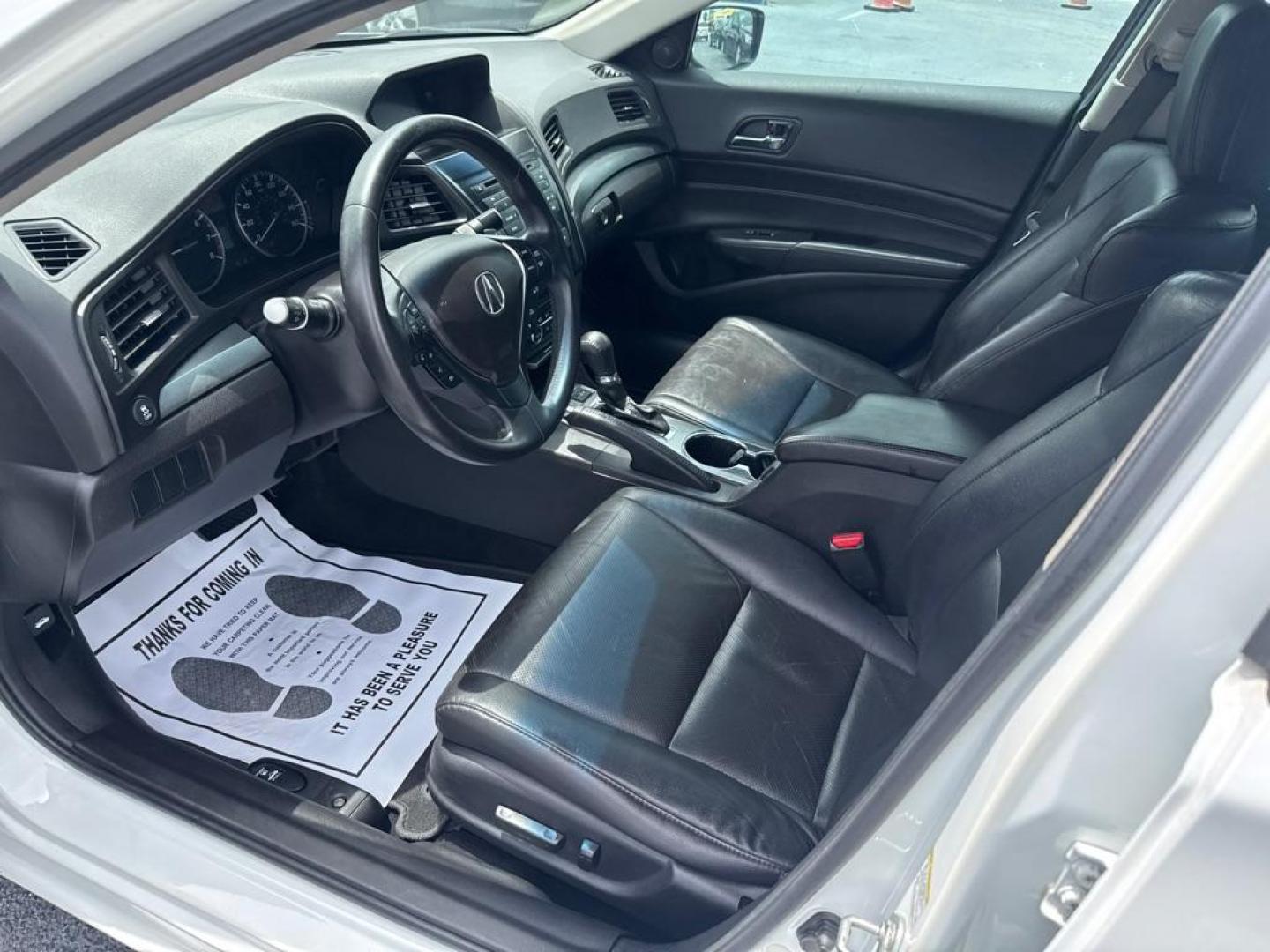 2015 WHITE ACURA ILX 20 (19VDE1F37FE) with an 2.0L engine, Automatic transmission, located at 2929 9th St. West, Bradenton, 34205, (941) 242-2810, 27.473591, -82.570679 - Thanks for inquring into DriveNation USA! All vehicles listed can be viewed at www.drivenationusa.com for vehicle history reports and additonal info. We cannot quote any terms such as down payments or monthly payments without an application. You can apply directly at www.drivenationusa.com or by con - Photo#9