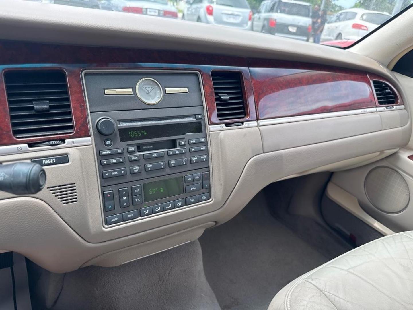 2004 TAN LINCOLN TOWN CAR EXECUTIVE (1LNHM81W84Y) with an 4.6L engine, Automatic transmission, located at 2929 9th St. West, Bradenton, 34205, (941) 242-2810, 27.473591, -82.570679 - Thanks for inquring into DriveNation USA! All vehicles listed can be viewed at www.drivenationusa.com for vehicle history reports and additonal info. We cannot quote any terms such as down payments or monthly payments without an application. You can apply directly at www.drivenationusa.com or by con - Photo#12