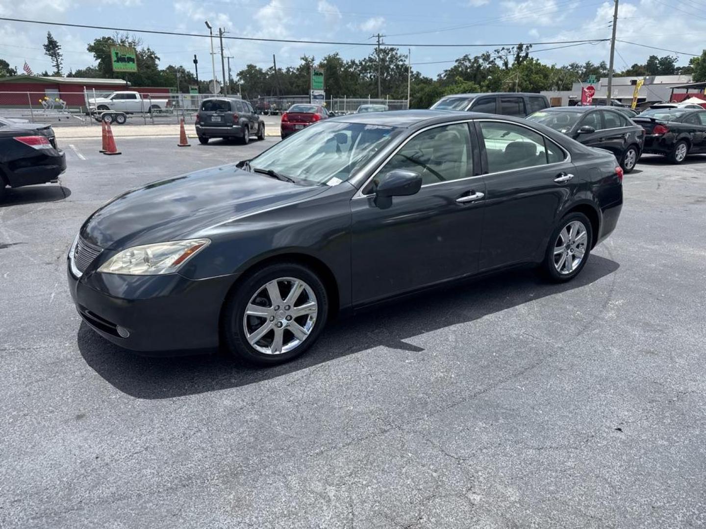 2007 BLACK LEXUS ES 350 (JTHBJ46GX72) with an 3.5L engine, Automatic transmission, located at 2929 9th St. West, Bradenton, 34205, (941) 242-2810, 27.473591, -82.570679 - Thanks for inquring into DriveNation USA! All vehicles listed can be viewed at www.drivenationusa.com for vehicle history reports and additonal info. We cannot quote any terms such as down payments or monthly payments without an application. You can apply directly at www.drivenationusa.com or by con - Photo#3