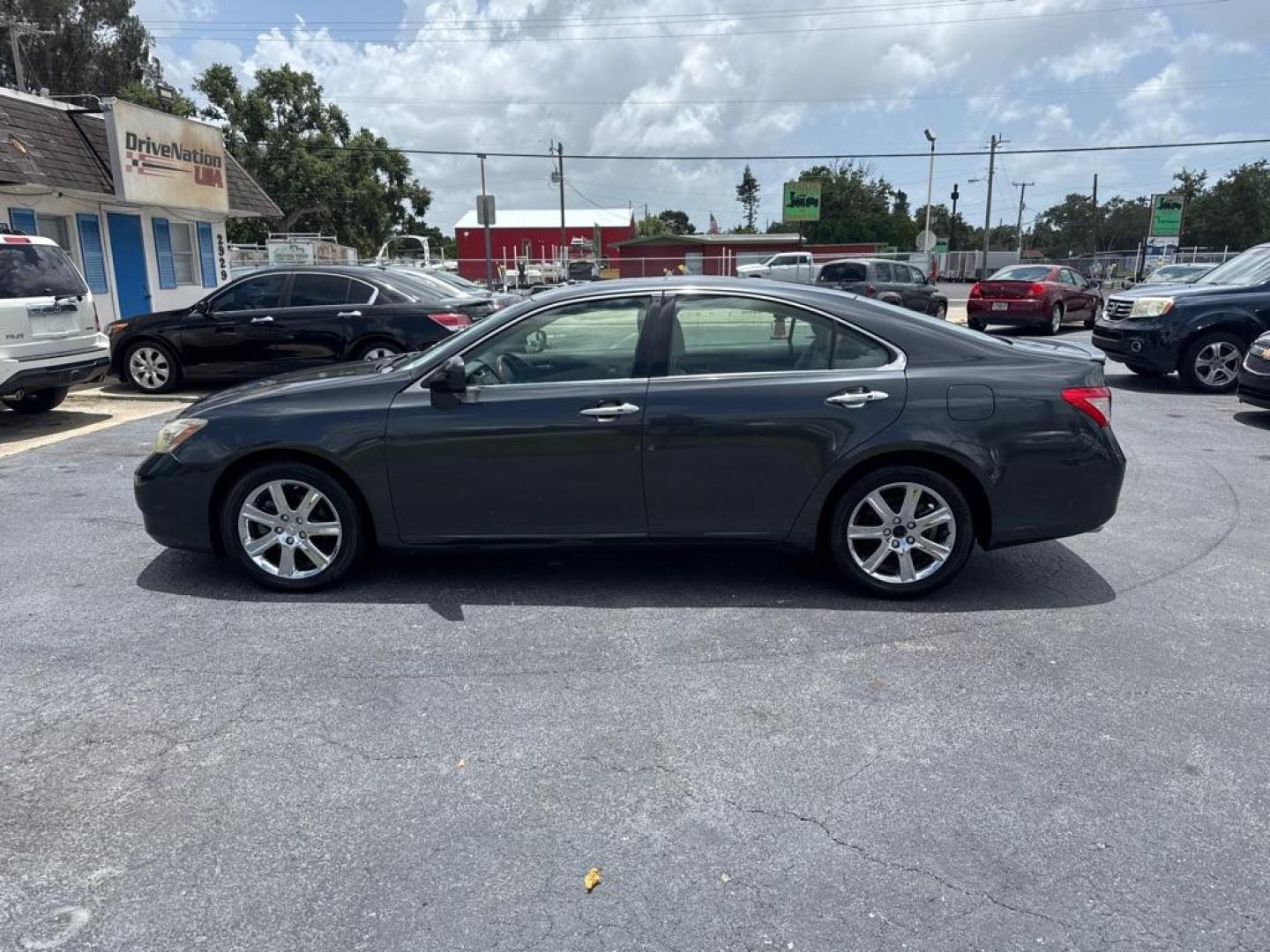 2007 BLACK LEXUS ES 350 (JTHBJ46GX72) with an 3.5L engine, Automatic transmission, located at 2929 9th St. West, Bradenton, 34205, (941) 242-2810, 27.473591, -82.570679 - Thanks for inquring into DriveNation USA! All vehicles listed can be viewed at www.drivenationusa.com for vehicle history reports and additonal info. We cannot quote any terms such as down payments or monthly payments without an application. You can apply directly at www.drivenationusa.com or by con - Photo#4