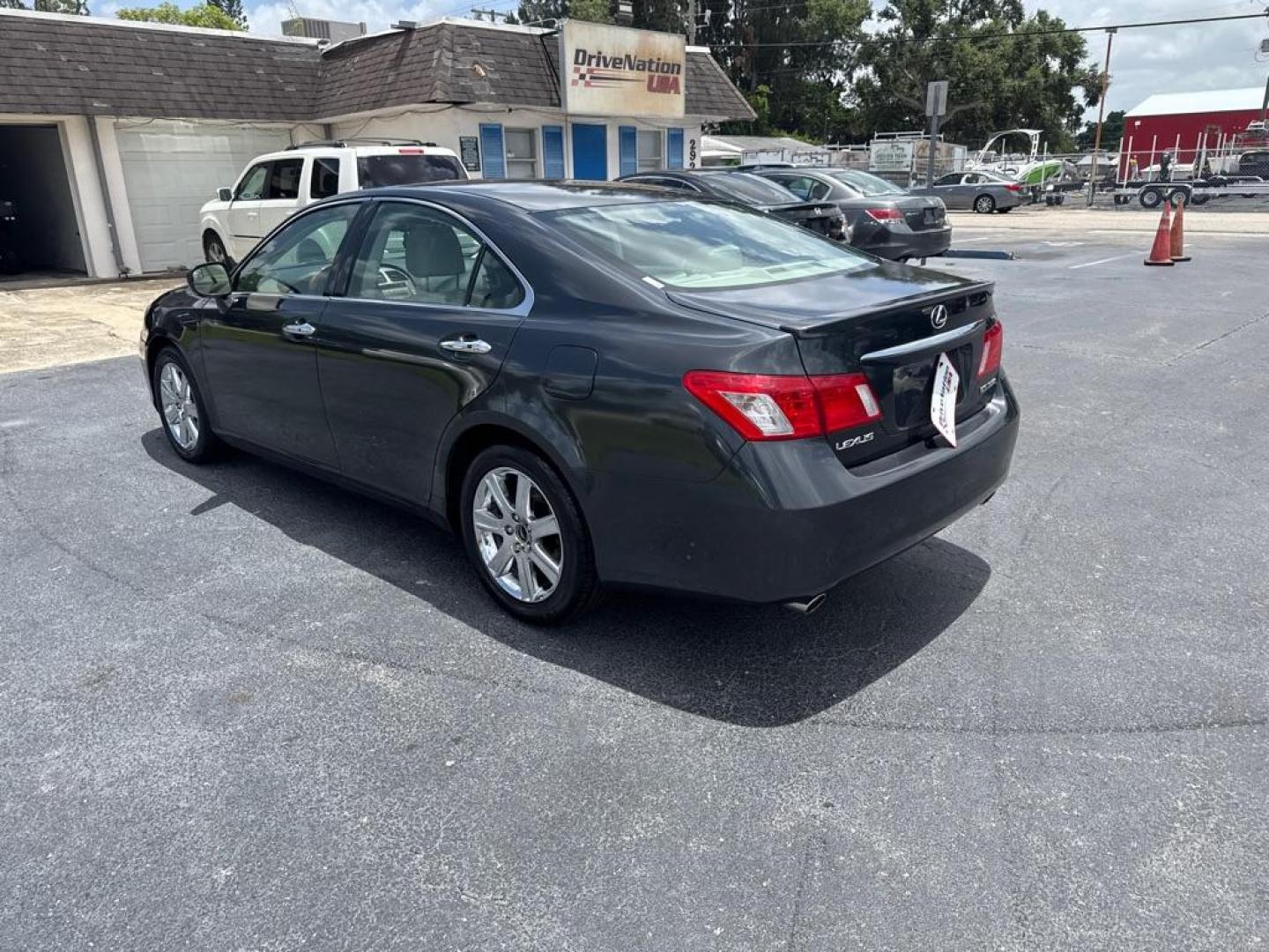 2007 BLACK LEXUS ES 350 (JTHBJ46GX72) with an 3.5L engine, Automatic transmission, located at 2929 9th St. West, Bradenton, 34205, (941) 242-2810, 27.473591, -82.570679 - Thanks for inquring into DriveNation USA! All vehicles listed can be viewed at www.drivenationusa.com for vehicle history reports and additonal info. We cannot quote any terms such as down payments or monthly payments without an application. You can apply directly at www.drivenationusa.com or by con - Photo#5