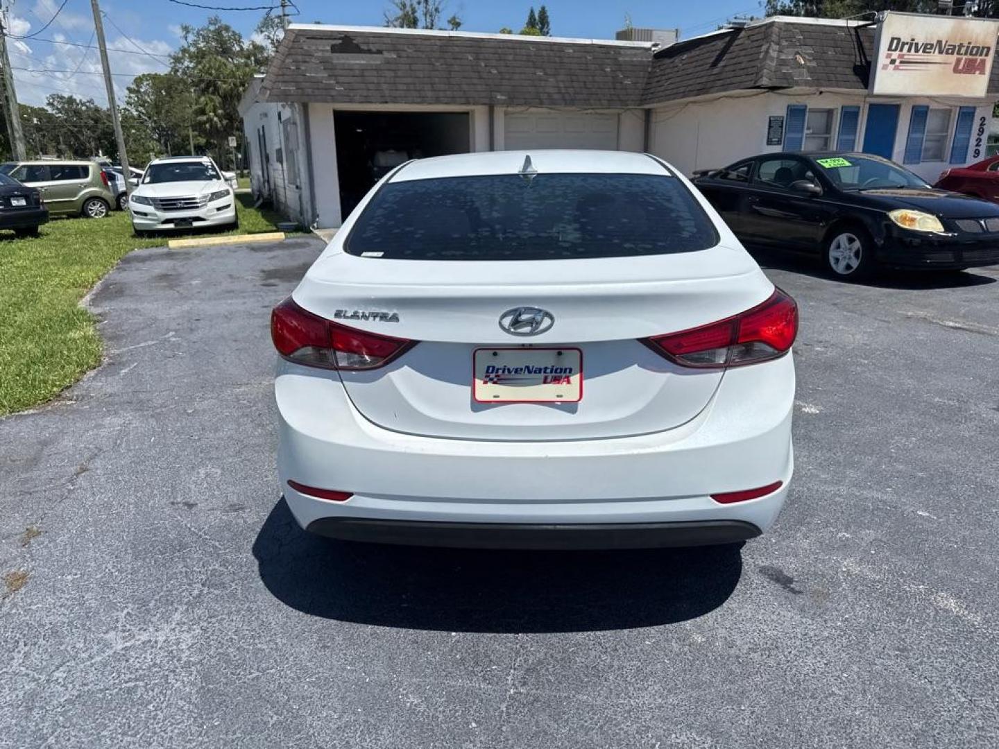 2015 WHITE HYUNDAI ELANTRA SE (5NPDH4AE8FH) with an 1.8L engine, Automatic transmission, located at 2929 9th St. West, Bradenton, 34205, (941) 242-2810, 27.473591, -82.570679 - Thanks for inquring into DriveNation USA! All vehicles listed can be viewed at www.drivenationusa.com for vehicle history reports and additonal info. We cannot quote any terms such as down payments or monthly payments without an application. You can apply directly at www.drivenationusa.com or by con - Photo#6