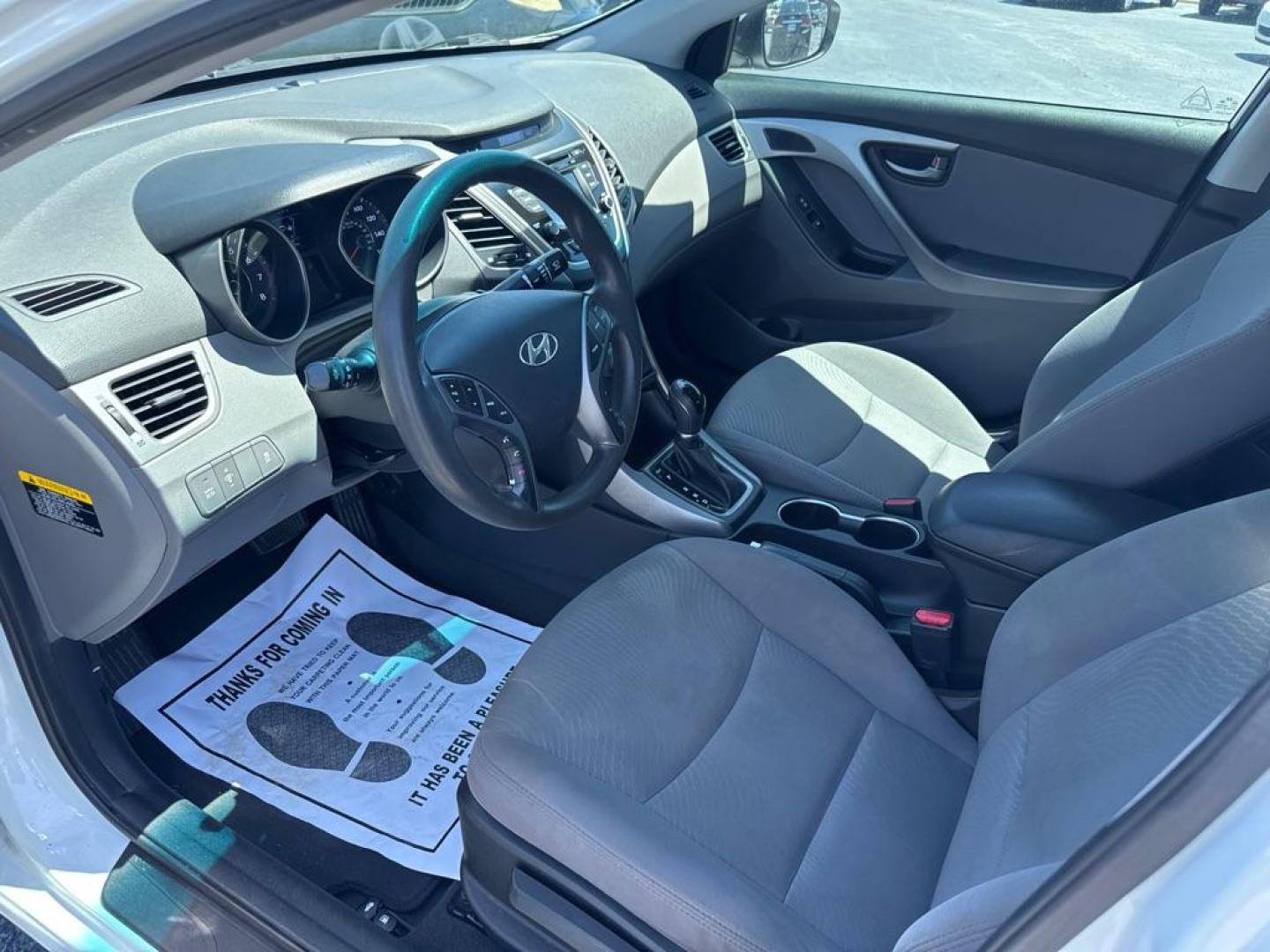 2015 WHITE HYUNDAI ELANTRA SE (5NPDH4AE8FH) with an 1.8L engine, Automatic transmission, located at 2929 9th St. West, Bradenton, 34205, (941) 242-2810, 27.473591, -82.570679 - Thanks for inquring into DriveNation USA! All vehicles listed can be viewed at www.drivenationusa.com for vehicle history reports and additonal info. We cannot quote any terms such as down payments or monthly payments without an application. You can apply directly at www.drivenationusa.com or by con - Photo#9