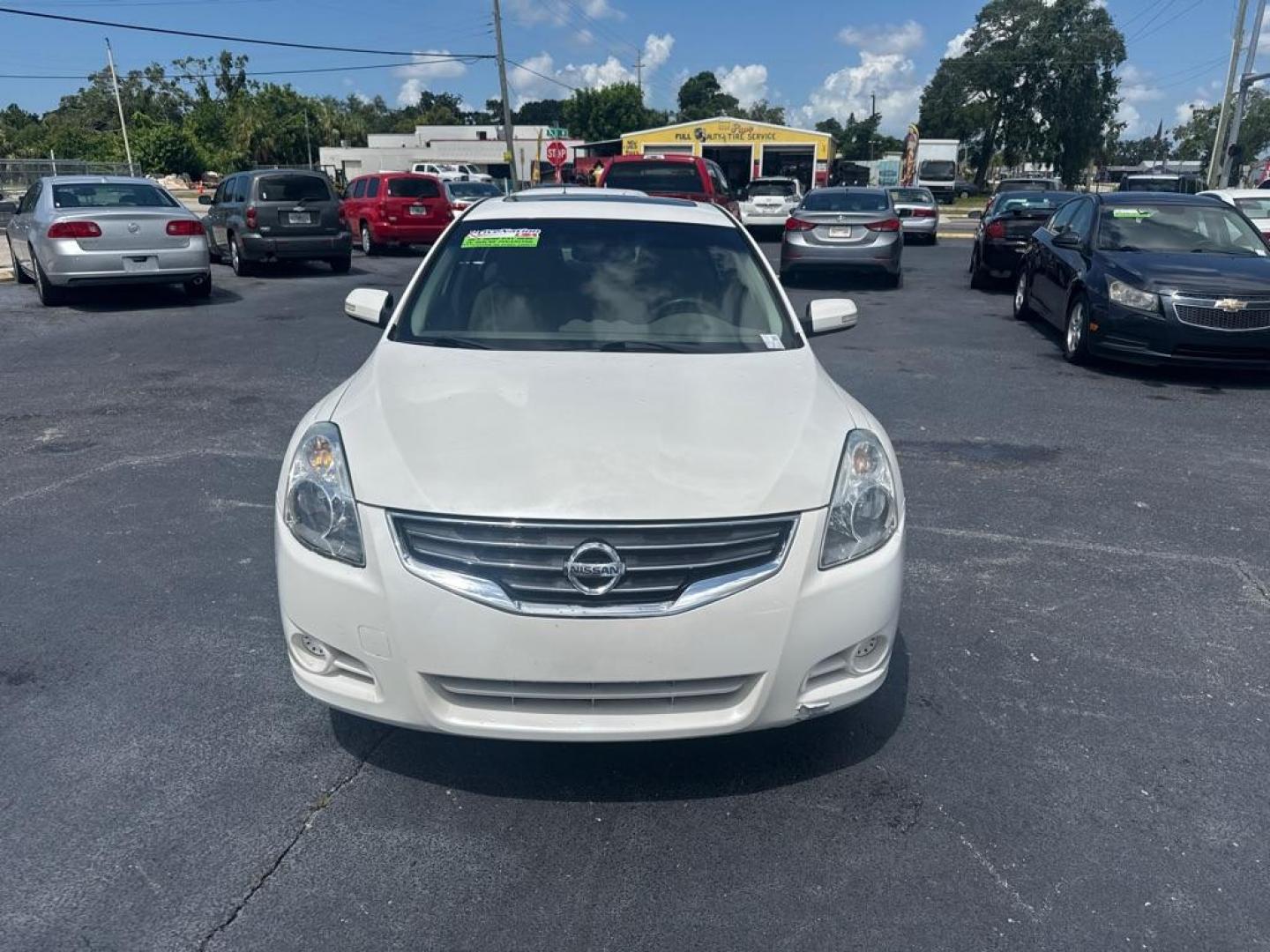 2012 WHITE NISSAN ALTIMA SL (1N4AL2APXCC) with an 2.5L engine, Continuously Variable transmission, located at 2929 9th St. West, Bradenton, 34205, (941) 242-2810, 27.473591, -82.570679 - Photo#2