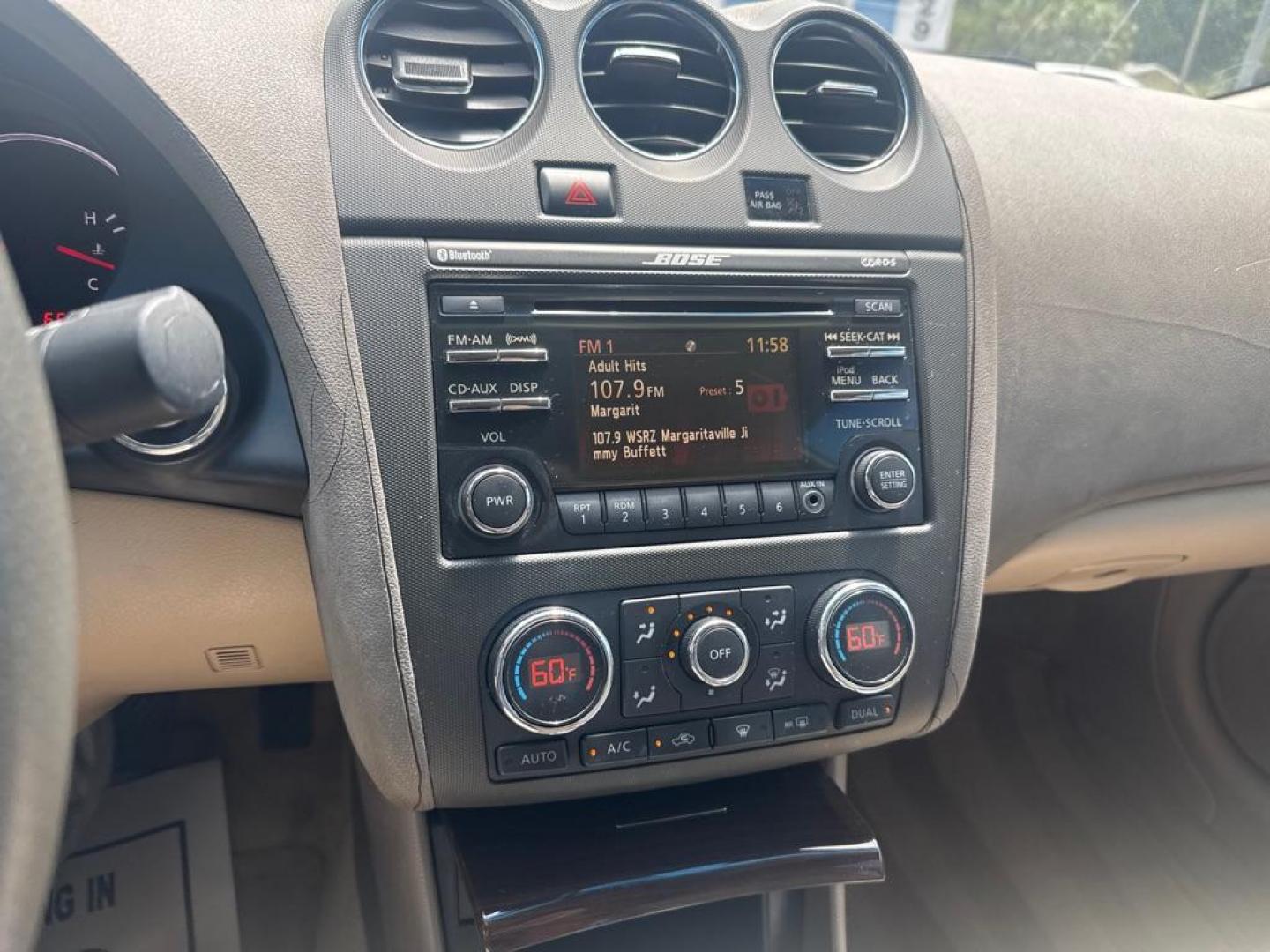 2012 WHITE NISSAN ALTIMA SL (1N4AL2APXCC) with an 2.5L engine, Continuously Variable transmission, located at 2929 9th St. West, Bradenton, 34205, (941) 242-2810, 27.473591, -82.570679 - Photo#11