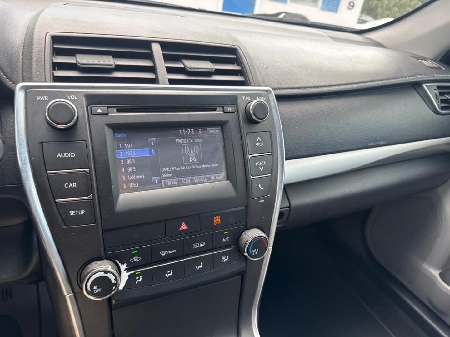 2015 SILVER TOYOTA CAMRY LE (4T1BF1FKXFU) with an 2.5L engine, Automatic transmission, located at 2929 9th St. West, Bradenton, 34205, (941) 242-2810, 27.473591, -82.570679 - Photo#12