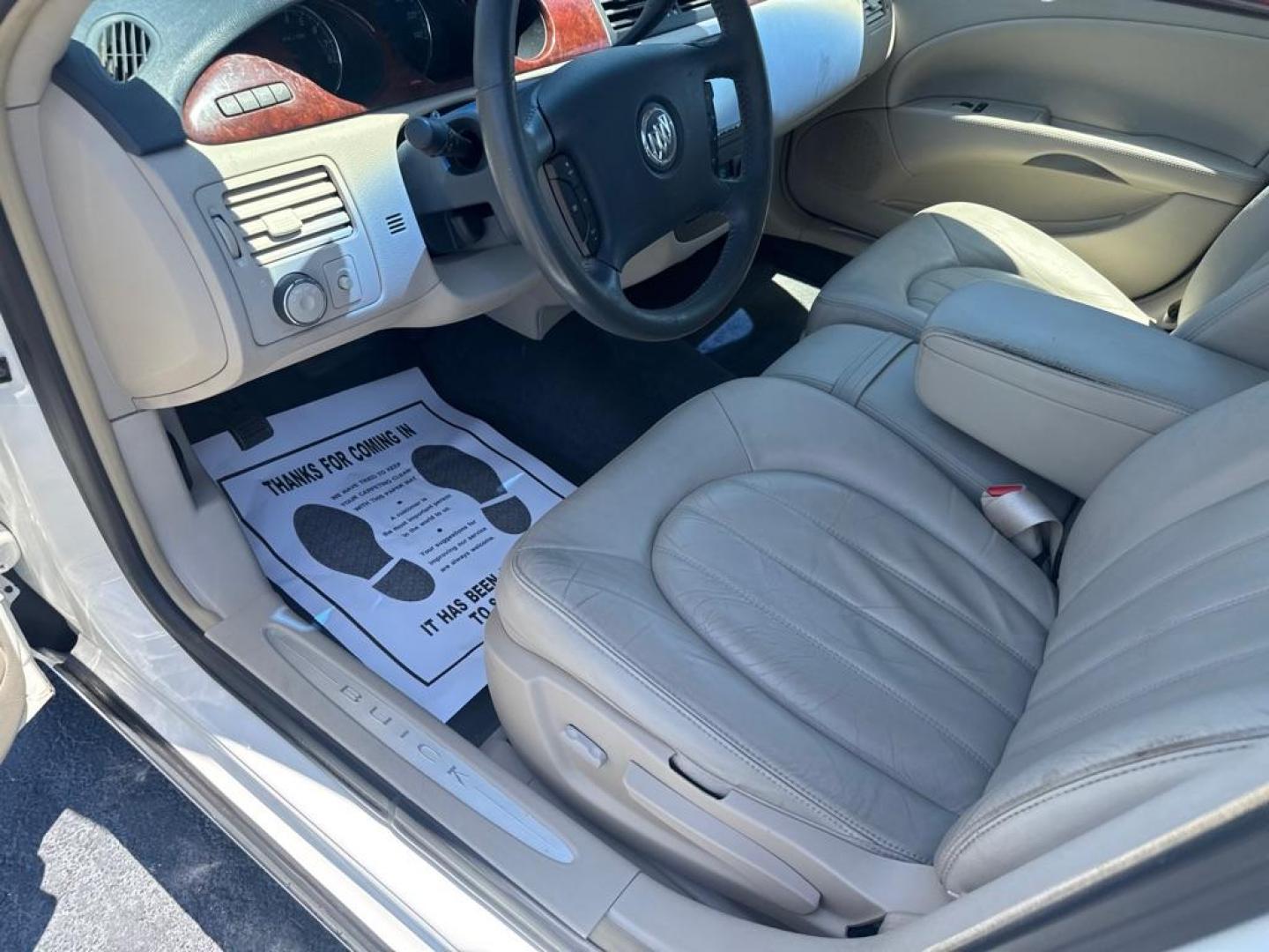2006 WHITE BUICK LUCERNE CXL (1G4HD57286U) with an 3.8L engine, Automatic transmission, located at 2929 9th St. West, Bradenton, 34205, (941) 242-2810, 27.473591, -82.570679 - Thanks for inquring into DriveNation USA! All vehicles listed can be viewed at www.drivenationusa.com for vehicle history reports and additonal info. We cannot quote any terms such as down payments or monthly payments without an application. You can apply directly at www.drivenationusa.com or by con - Photo#10