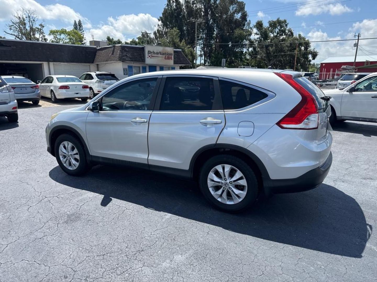 2012 SILVER HONDA CR-V EX (5J6RM3H50CL) with an 2.4L engine, Automatic transmission, located at 2929 9th St. West, Bradenton, 34205, (941) 242-2810, 27.473591, -82.570679 - Thanks for inquring into DriveNation USA! All vehicles listed can be viewed at www.drivenationusa.com for vehicle history reports and additonal info. We cannot quote any terms such as down payments or monthly payments without an application. You can apply directly at www.drivenationusa.com or by con - Photo#5