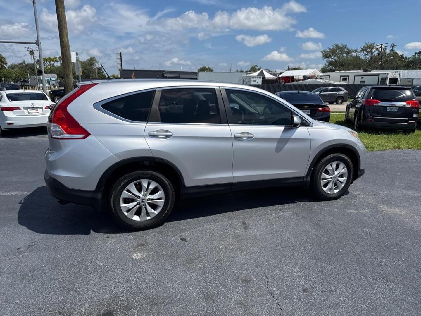 2012 SILVER HONDA CR-V EX (5J6RM3H50CL) with an 2.4L engine, Automatic transmission, located at 2929 9th St. West, Bradenton, 34205, (941) 242-2810, 27.473591, -82.570679 - Thanks for inquring into DriveNation USA! All vehicles listed can be viewed at www.drivenationusa.com for vehicle history reports and additonal info. We cannot quote any terms such as down payments or monthly payments without an application. You can apply directly at www.drivenationusa.com or by con - Photo#7