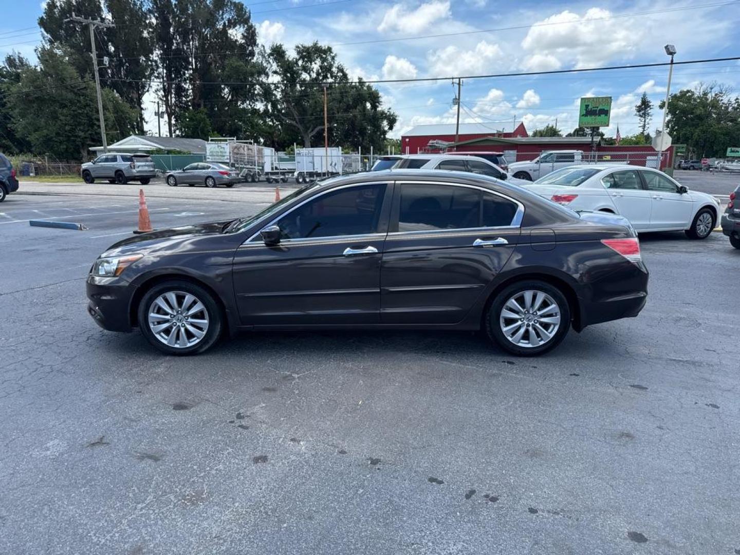 2011 GRAY HONDA ACCORD EXL (1HGCP3F83BA) with an 3.5L engine, Automatic transmission, located at 2929 9th St. West, Bradenton, 34205, (941) 242-2810, 27.473591, -82.570679 - Thanks for inquring into DriveNation USA! All vehicles listed can be viewed at www.drivenationusa.com for vehicle history reports and additonal info. We cannot quote any terms such as down payments or monthly payments without an application. You can apply directly at www.drivenationusa.com or by con - Photo#4