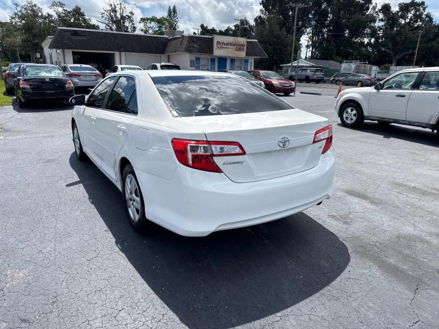 2012 WHITE TOYOTA CAMRY SE (4T4BF1FK7CR) with an 2.5L engine, Automatic transmission, located at 2929 9th St. West, Bradenton, 34205, (941) 242-2810, 27.473591, -82.570679 - Thanks for inquring into DriveNation USA! All vehicles listed can be viewed at www.drivenationusa.com for vehicle history reports and additonal info. We cannot quote any terms such as down payments or monthly payments without an application. You can apply directly at www.drivenationusa.com or by con - Photo#6