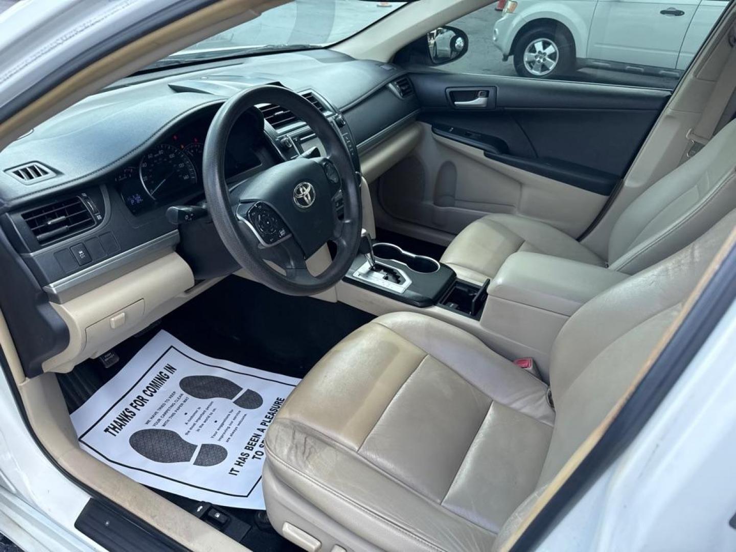 2012 WHITE TOYOTA CAMRY SE (4T4BF1FK7CR) with an 2.5L engine, Automatic transmission, located at 2929 9th St. West, Bradenton, 34205, (941) 242-2810, 27.473591, -82.570679 - Thanks for inquring into DriveNation USA! All vehicles listed can be viewed at www.drivenationusa.com for vehicle history reports and additonal info. We cannot quote any terms such as down payments or monthly payments without an application. You can apply directly at www.drivenationusa.com or by con - Photo#9