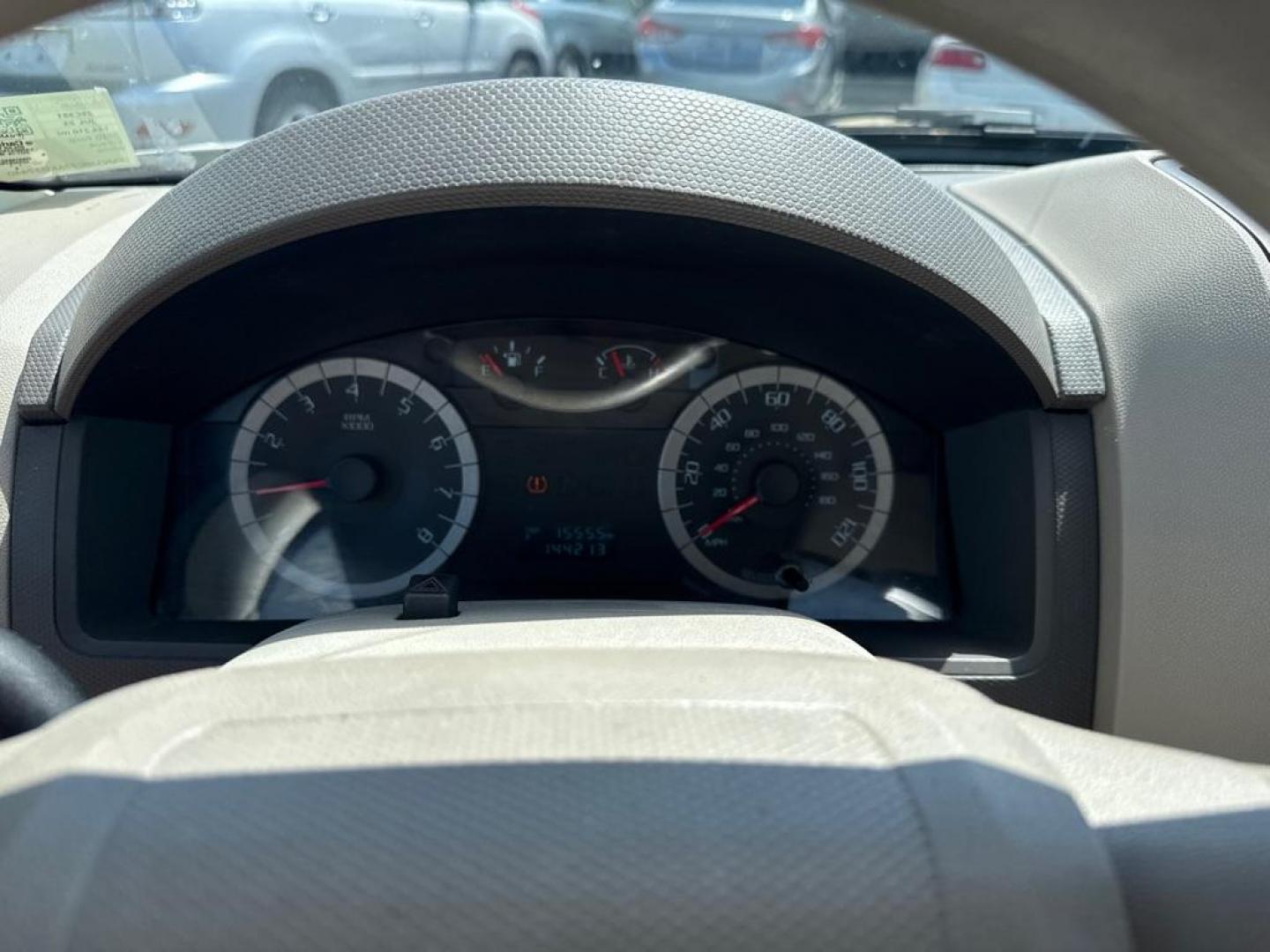 2010 WHITE FORD ESCAPE XLS (1FMCU0C77AK) with an 2.5L engine, Automatic transmission, located at 2929 9th St. West, Bradenton, 34205, (941) 242-2810, 27.473591, -82.570679 - Thanks for inquring into DriveNation USA! All vehicles listed can be viewed at www.drivenationusa.com for vehicle history reports and additonal info. We cannot quote any terms such as down payments or monthly payments without an application. You can apply directly at www.drivenationusa.com or by con - Photo#11