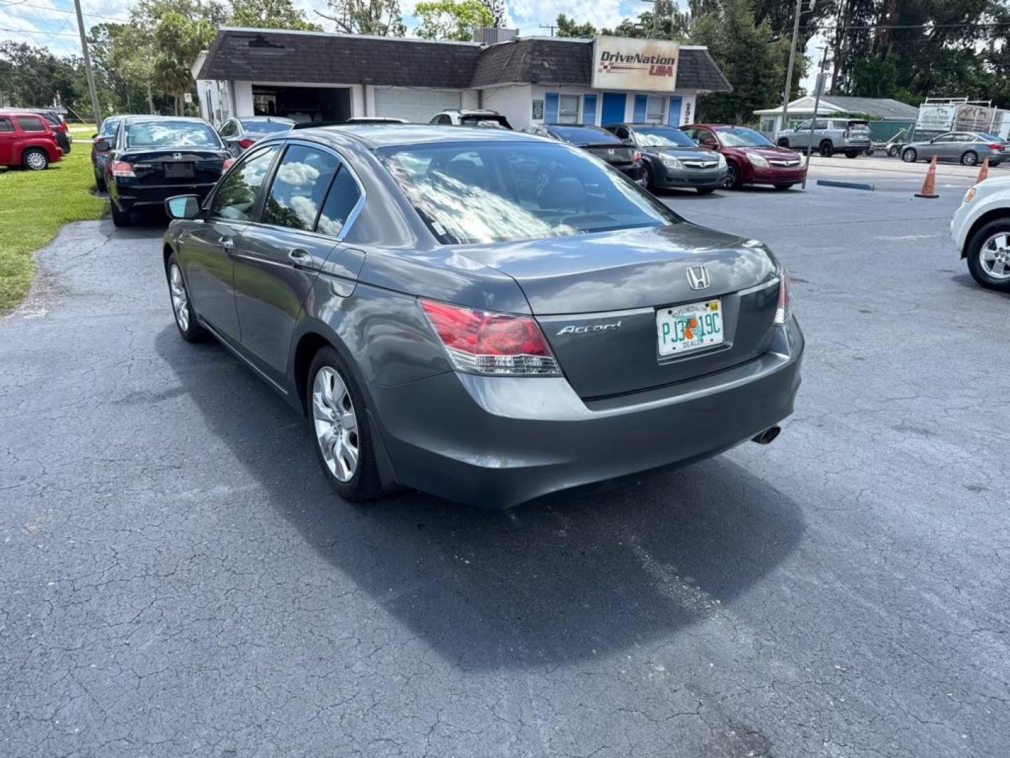 2008 GRAY HONDA ACCORD EX (JHMCP26788C) with an 2.4L engine, Automatic transmission, located at 2929 9th St. West, Bradenton, 34205, (941) 242-2810, 27.473591, -82.570679 - Thanks for inquring into DriveNation USA! All vehicles listed can be viewed at www.drivenationusa.com for vehicle history reports and additonal info. We cannot quote any terms such as down payments or monthly payments without an application. You can apply directly at www.drivenationusa.com or by con - Photo#6