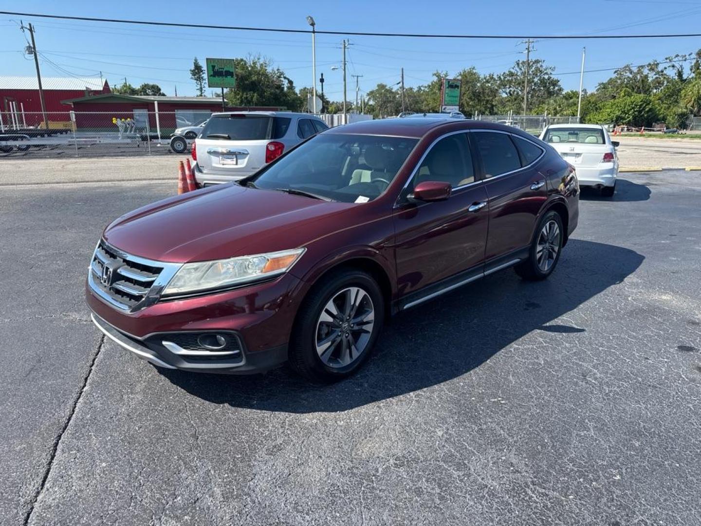 2015 RED HONDA CROSSTOUR EX (5J6TF1H37FL) with an 3.5L engine, Automatic transmission, located at 2929 9th St. West, Bradenton, 34205, (941) 242-2810, 27.473591, -82.570679 - Thanks for inquring into DriveNation USA! All vehicles listed can be viewed at www.drivenationusa.com for vehicle history reports and additonal info. We cannot quote any terms such as down payments or monthly payments without an application. You can apply directly at www.drivenationusa.com or by con - Photo#4