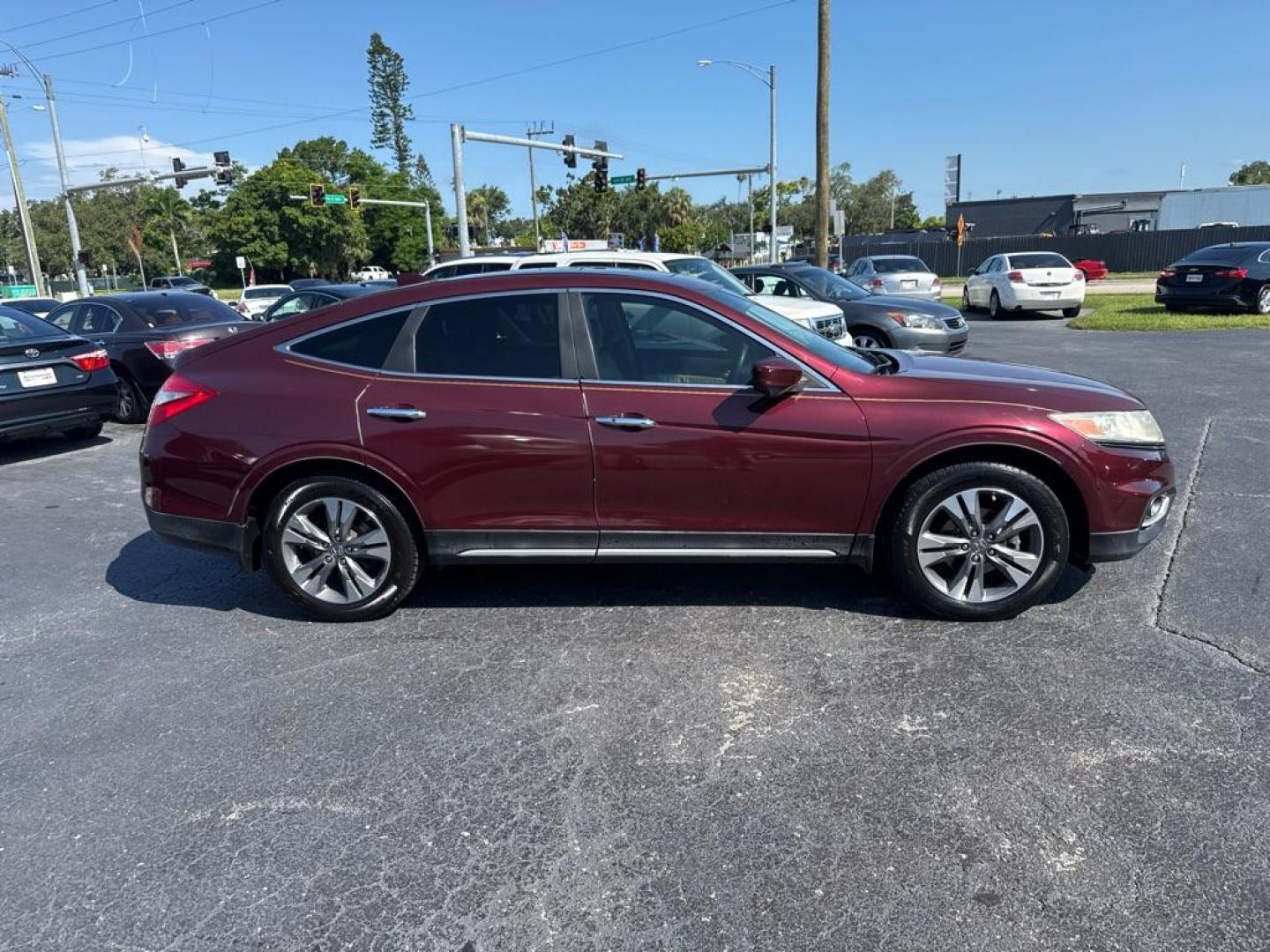 2015 RED HONDA CROSSTOUR EX (5J6TF1H37FL) with an 3.5L engine, Automatic transmission, located at 2929 9th St. West, Bradenton, 34205, (941) 242-2810, 27.473591, -82.570679 - Thanks for inquring into DriveNation USA! All vehicles listed can be viewed at www.drivenationusa.com for vehicle history reports and additonal info. We cannot quote any terms such as down payments or monthly payments without an application. You can apply directly at www.drivenationusa.com or by con - Photo#8