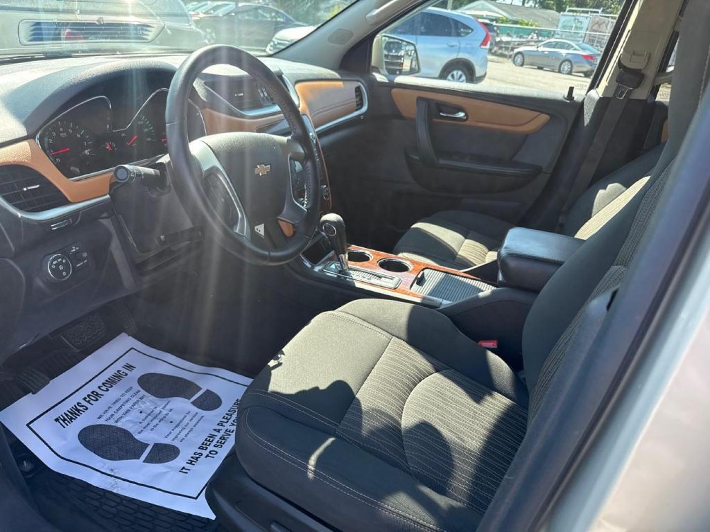 2014 GOLD CHEVROLET TRAVERSE LT (1GNKRGKD0EJ) with an 3.6L engine, Automatic transmission, located at 2929 9th St. West, Bradenton, 34205, (941) 242-2810, 27.473591, -82.570679 - Thanks for inquring into DriveNation USA! All vehicles listed can be viewed at www.drivenationusa.com for vehicle history reports and additonal info. We cannot quote any terms such as down payments or monthly payments without an application. You can apply directly at www.drivenationusa.com or by con - Photo#8