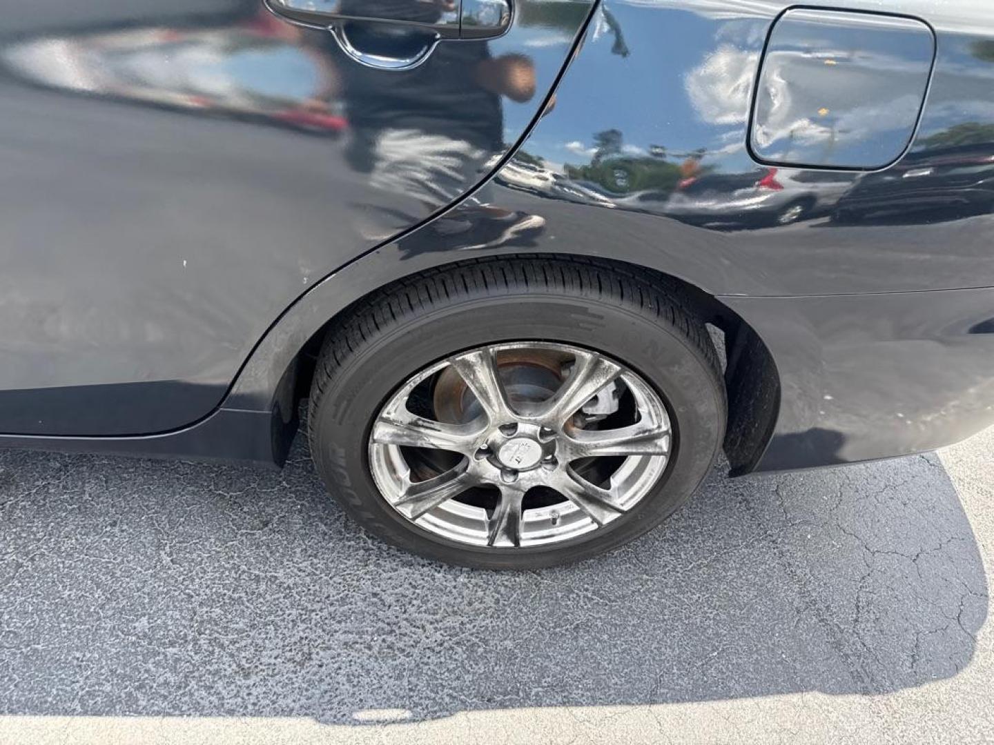 2016 BLUE TOYOTA CAMRY LE (4T1BF1FK7GU) with an 2.5L engine, Automatic transmission, located at 2929 9th St. West, Bradenton, 34205, (941) 242-2810, 27.473591, -82.570679 - Thanks for inquring into DriveNation USA! All vehicles listed can be viewed at www.drivenationusa.com for vehicle history reports and additonal info. We cannot quote any terms such as down payments or monthly payments without an application. You can apply directly at www.drivenationusa.com or by con - Photo#9