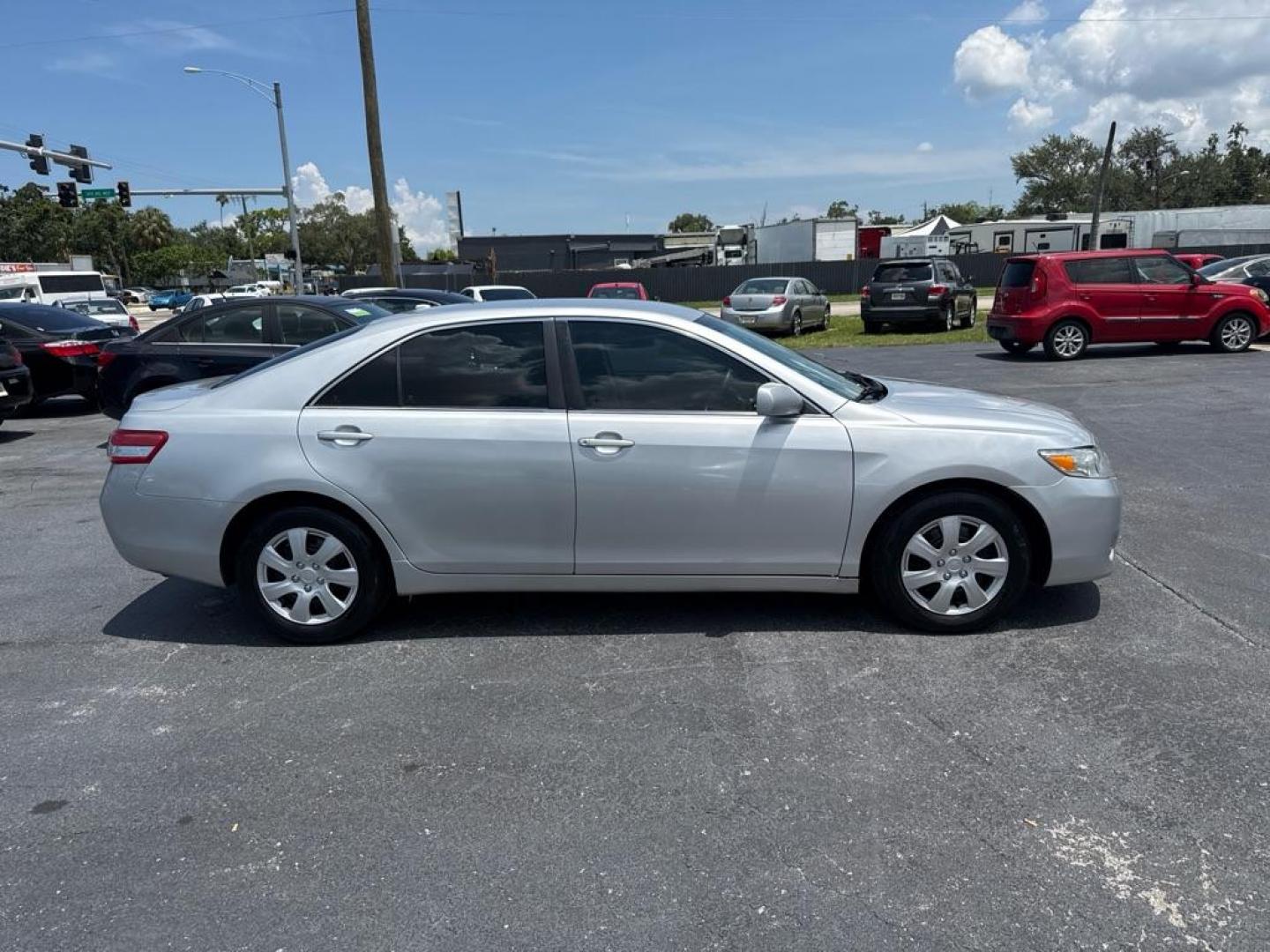 2011 SILVER TOYOTA CAMRY SE (4T4BF3EK2BR) with an 2.5L engine, Automatic transmission, located at 2929 9th St. West, Bradenton, 34205, (941) 242-2810, 27.473591, -82.570679 - Thanks for inquring into DriveNation USA! All vehicles listed can be viewed at www.drivenationusa.com for vehicle history reports and additonal info. We cannot quote any terms such as down payments or monthly payments without an application. You can apply directly at www.drivenationusa.com or by con - Photo#7