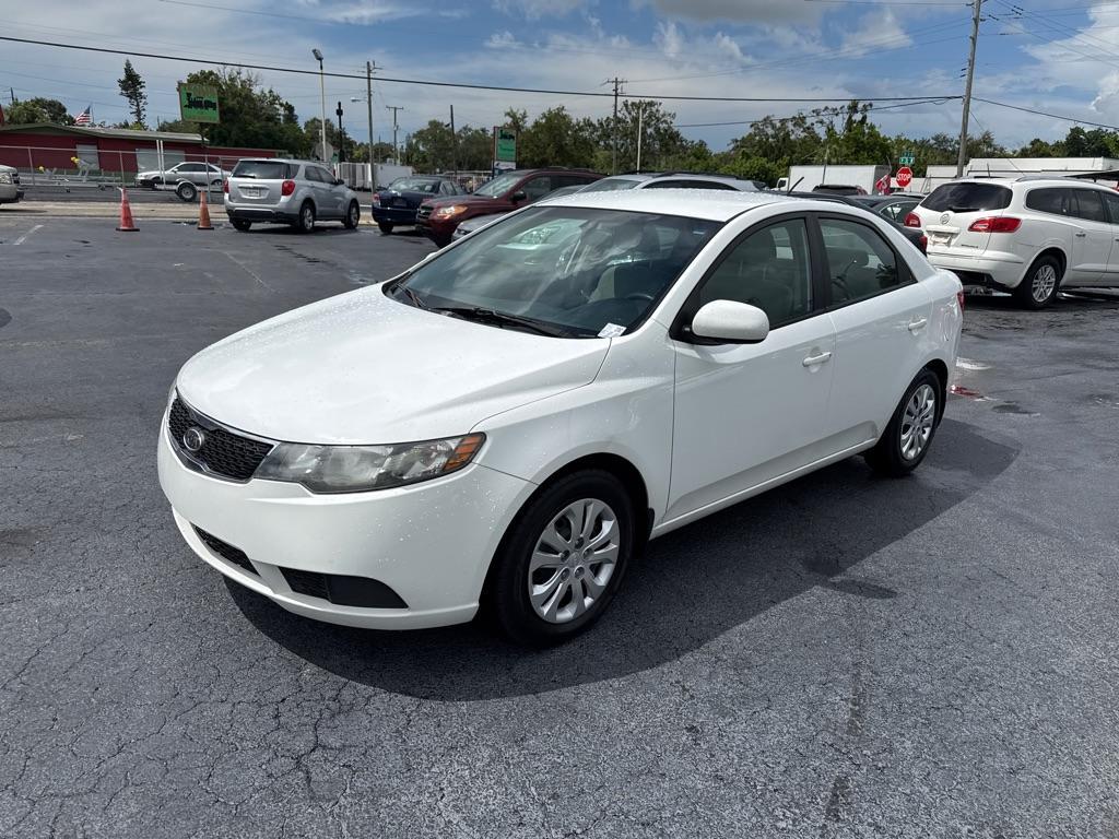 2011 WHITE KIA FORTE LX (KNAFT4A21B5) with an 2.0L engine, Automatic transmission, located at 2929 9th St. West, Bradenton, 34205, (941) 242-2810, 27.473591, -82.570679 - Thanks for inquring into DriveNation USA! All vehicles listed can be viewed at www.drivenationusa.com for vehicle history reports and additonal info. We cannot quote any terms such as down payments or monthly payments without an application. You can apply directly at www.drivenationusa.com or by con - Photo#3