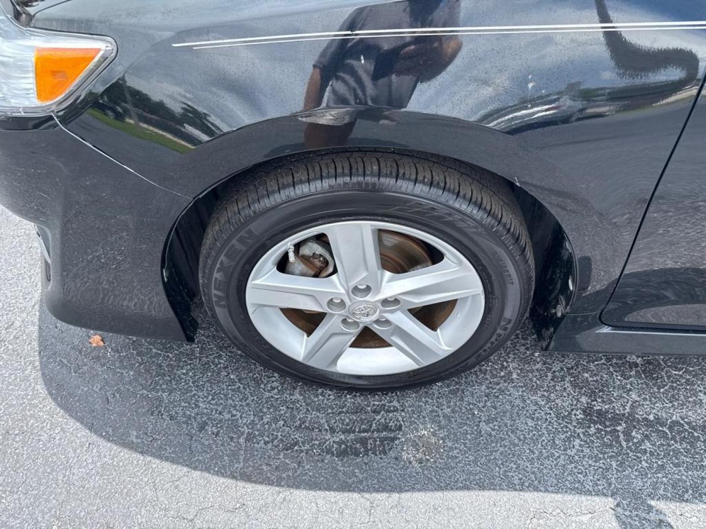 2014 BLACK TOYOTA CAMRY SE (4T1BF1FKXEU) with an 2.5L engine, Automatic transmission, located at 2929 9th St. West, Bradenton, 34205, (941) 242-2810, 27.473591, -82.570679 - Thanks for inquring into DriveNation USA! All vehicles listed can be viewed at www.drivenationusa.com for vehicle history reports and additonal info. We cannot quote any terms such as down payments or monthly payments without an application. You can apply directly at www.drivenationusa.com or by con - Photo#10