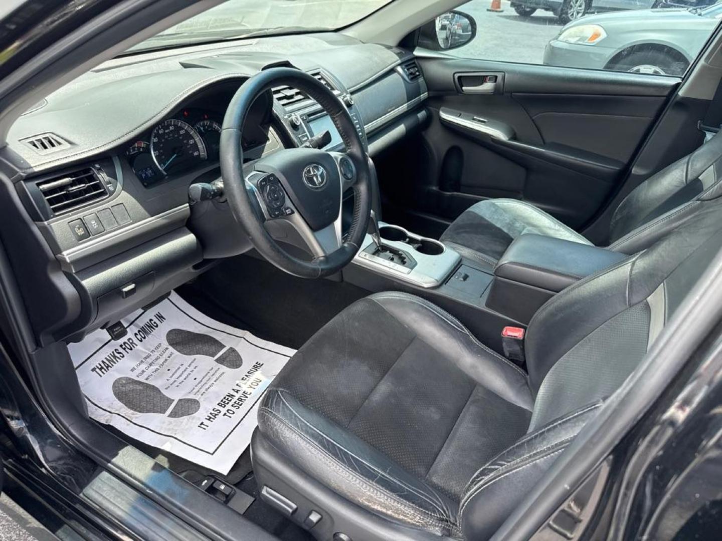 2014 BLACK TOYOTA CAMRY SE (4T1BF1FKXEU) with an 2.5L engine, Automatic transmission, located at 2929 9th St. West, Bradenton, 34205, (941) 242-2810, 27.473591, -82.570679 - Thanks for inquring into DriveNation USA! All vehicles listed can be viewed at www.drivenationusa.com for vehicle history reports and additonal info. We cannot quote any terms such as down payments or monthly payments without an application. You can apply directly at www.drivenationusa.com or by con - Photo#11