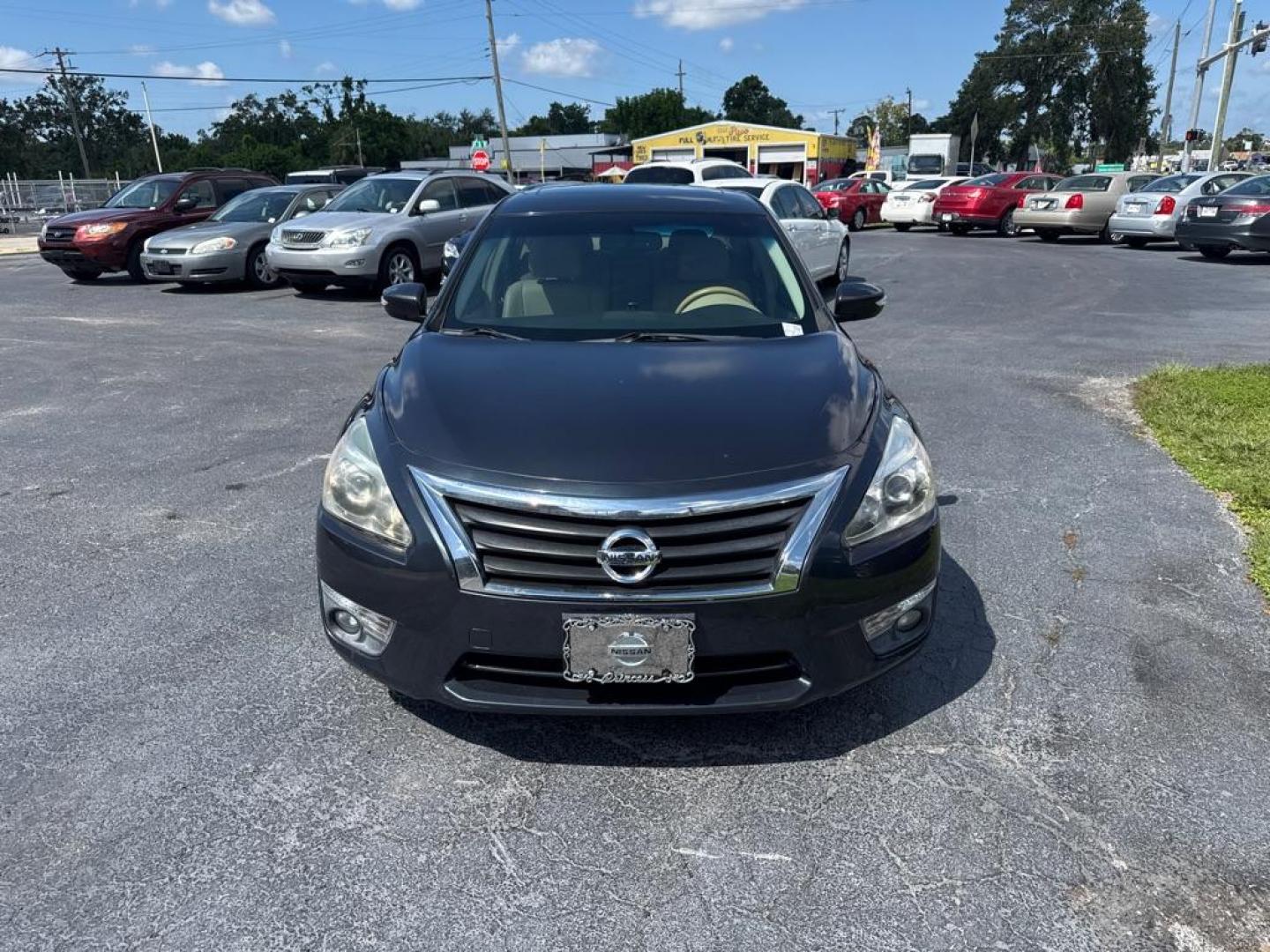 2013 BLUE NISSAN ALTIMA 2.5 SV (1N4AL3AP6DC) with an 2.5L engine, Continuously Variable transmission, located at 2929 9th St. West, Bradenton, 34205, (941) 242-2810, 27.473591, -82.570679 - Thanks for inquring into DriveNation USA! All vehicles listed can be viewed at www.drivenationusa.com for vehicle history reports and additonal info. We cannot quote any terms such as down payments or monthly payments without an application. You can apply directly at www.drivenationusa.com or by con - Photo#3
