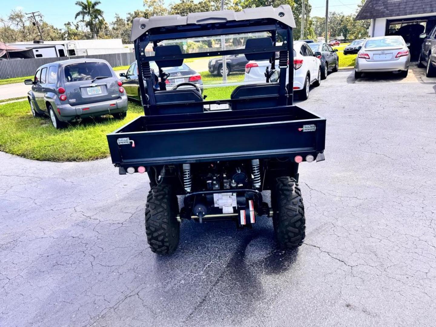 2021 BLUE LINHAI CROSSIRE UTV LH200 (LL8ACMHF8M0) , Automatic transmission, located at 2929 9th St. West, Bradenton, 34205, (941) 242-2810, 27.473591, -82.570679 - Thanks for inquring into DriveNation USA! All vehicles listed can be viewed at www.drivenationusa.com for vehicle history reports and additonal info. We cannot quote any terms such as down payments or monthly payments without an application. You can apply directly at www.drivenationusa.com or by con - Photo#7