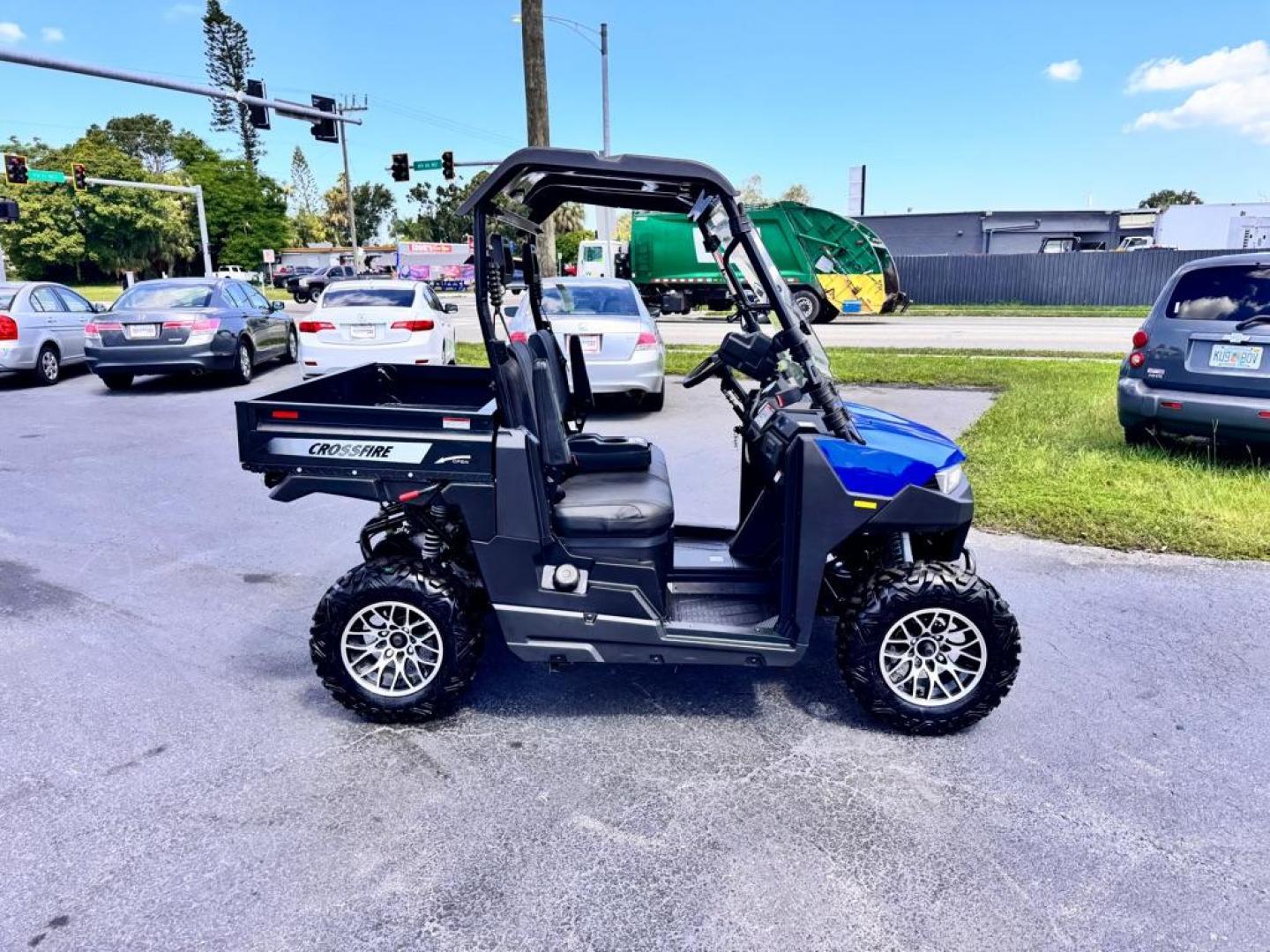 2021 BLUE LINHAI CROSSIRE UTV LH200 (LL8ACMHF8M0) , Automatic transmission, located at 2929 9th St. West, Bradenton, 34205, (941) 242-2810, 27.473591, -82.570679 - Thanks for inquring into DriveNation USA! All vehicles listed can be viewed at www.drivenationusa.com for vehicle history reports and additonal info. We cannot quote any terms such as down payments or monthly payments without an application. You can apply directly at www.drivenationusa.com or by con - Photo#9