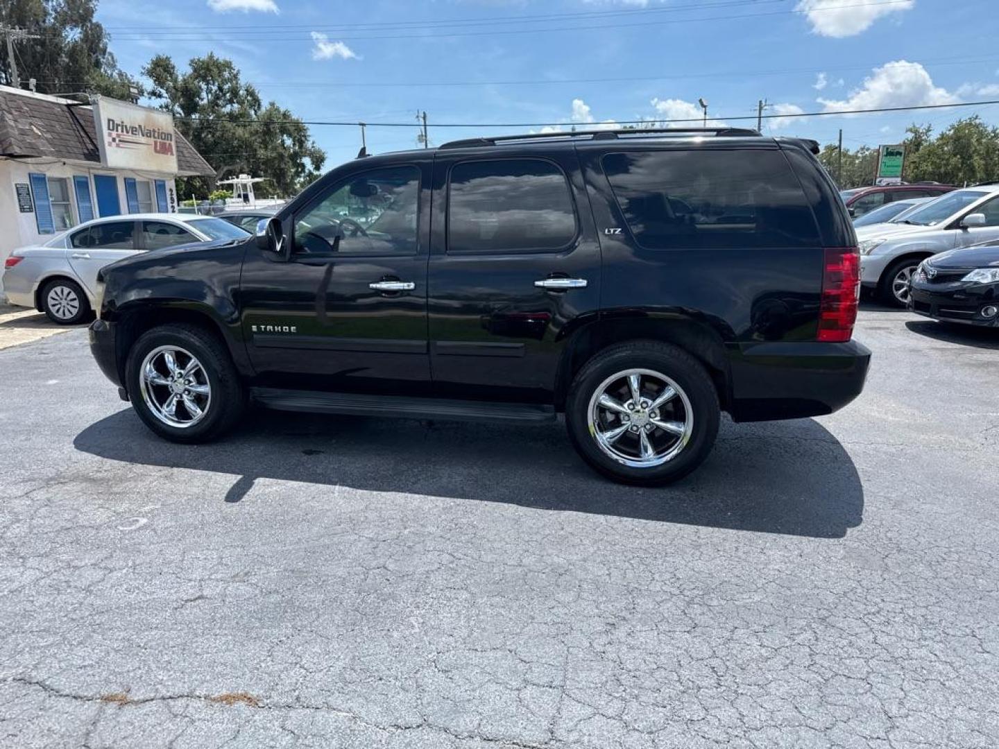 2008 BLACK CHEVROLET TAHOE 1500 LTZ (1GNFC13018R) with an 5.3L engine, Automatic transmission, located at 2929 9th St. West, Bradenton, 34205, (941) 242-2810, 27.473591, -82.570679 - Thanks for inquring into DriveNation USA! All vehicles listed can be viewed at www.drivenationusa.com for vehicle history reports and additonal info. We cannot quote any terms such as down payments or monthly payments without an application. You can apply directly at www.drivenationusa.com or by con - Photo#5