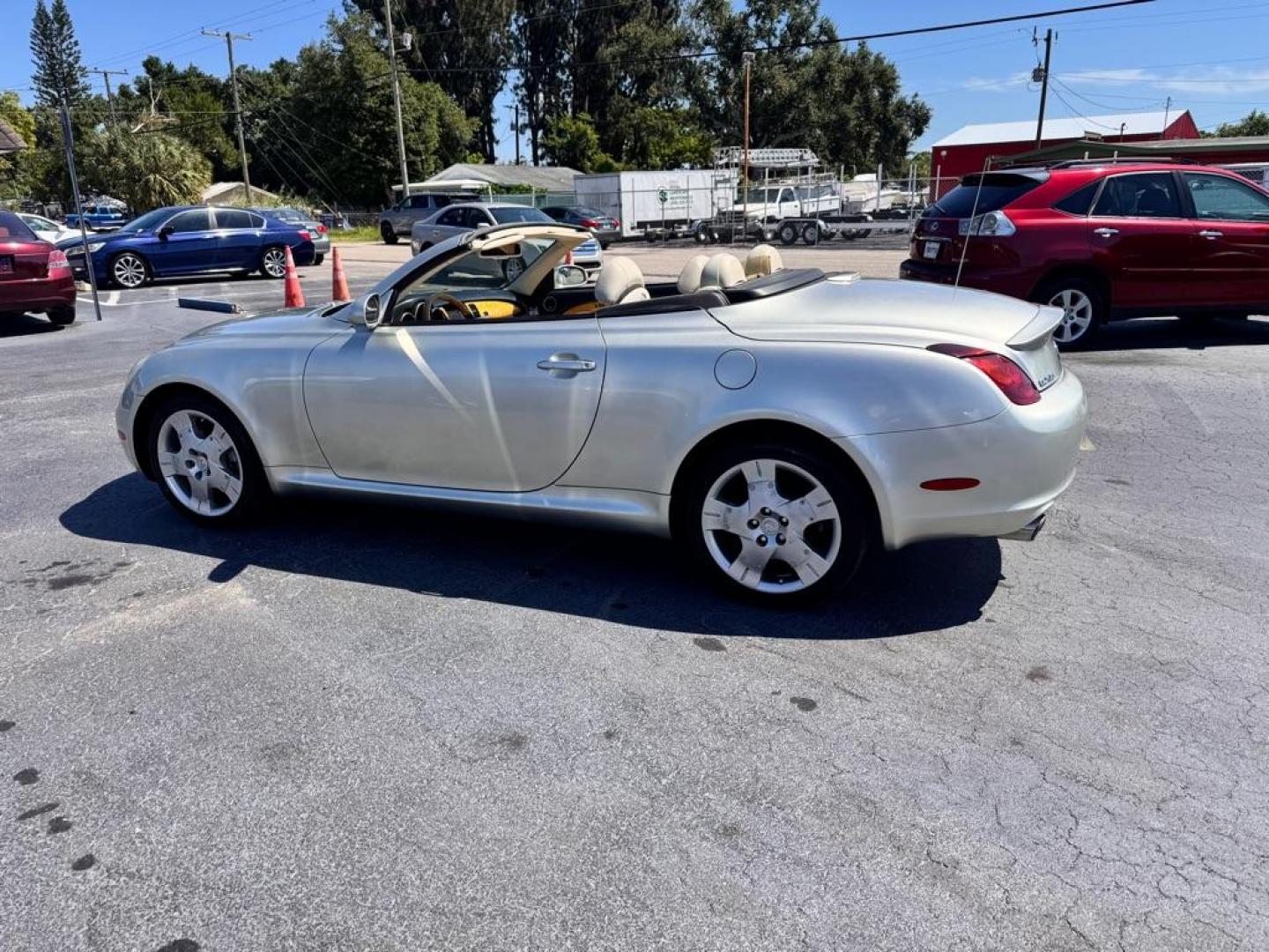 2005 SILVER LEXUS SC 430 (JTHFN48Y450) with an 4.3L engine, Automatic transmission, located at 2929 9th St. West, Bradenton, 34205, (941) 242-2810, 27.473591, -82.570679 - Thanks for inquring into DriveNation USA! All vehicles listed can be viewed at www.drivenationusa.com for vehicle history reports and additonal info. We cannot quote any terms such as down payments or monthly payments without an application. You can apply directly at www.drivenationusa.com or by con - Photo#6