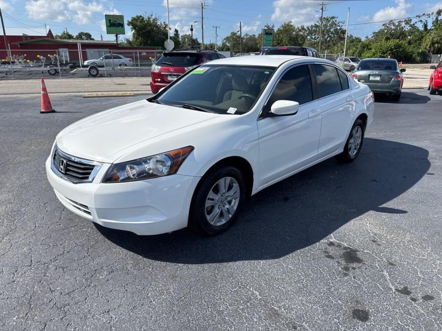 2009 WHITE HONDA ACCORD LX (1HGCP26389A) with an 2.4L engine, Automatic transmission, located at 2929 9th St. West, Bradenton, 34205, (941) 242-2810, 27.473591, -82.570679 - Thanks for inquring into DriveNation USA! All vehicles listed can be viewed at www.drivenationusa.com for vehicle history reports and additonal info. We cannot quote any terms such as down payments or monthly payments without an application. You can apply directly at www.drivenationusa.com or by con - Photo#4
