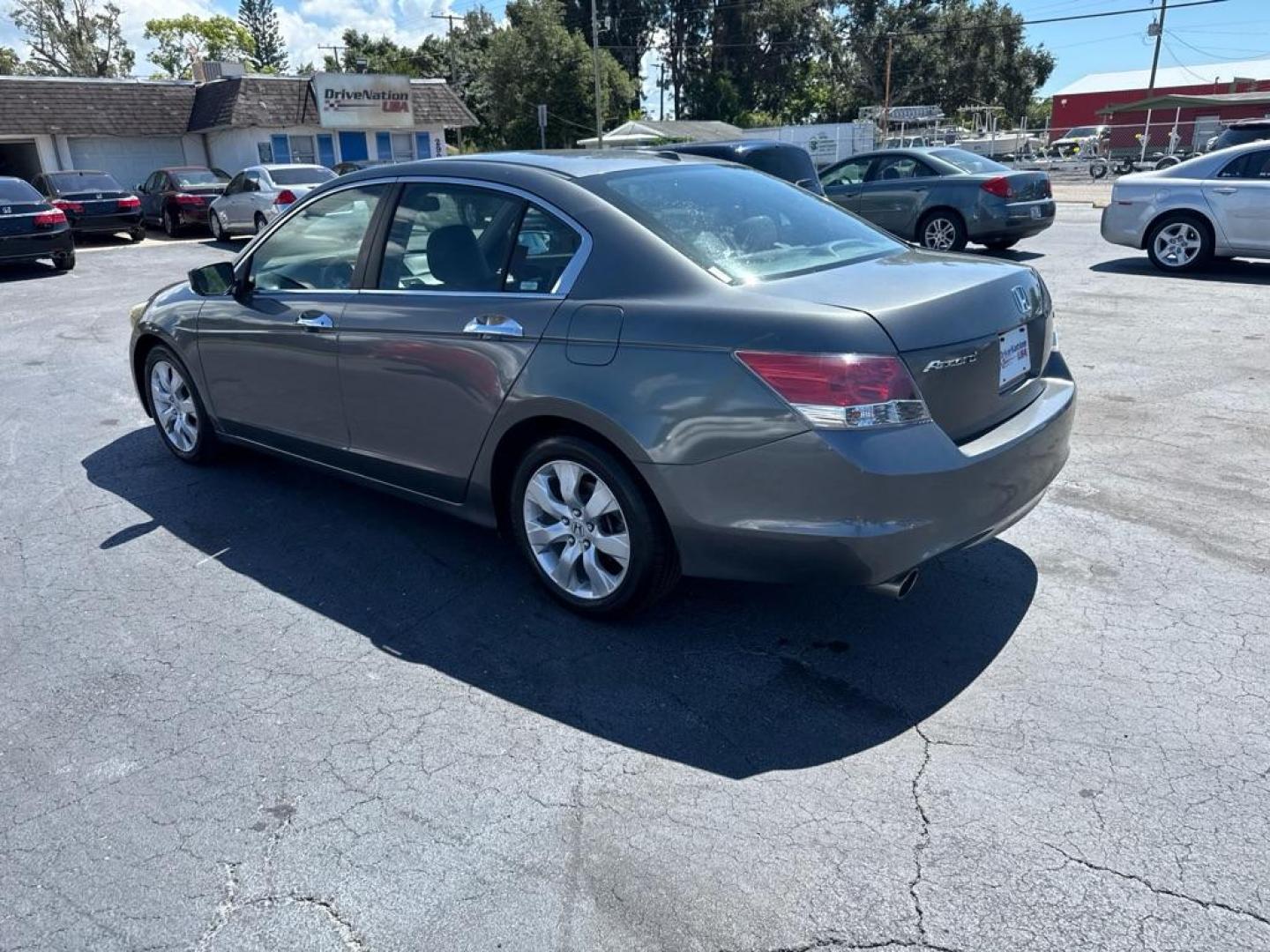 2009 GRAY HONDA ACCORD LXP (1HGCP26439A) with an 2.4L engine, Automatic transmission, located at 2929 9th St. West, Bradenton, 34205, (941) 242-2810, 27.473591, -82.570679 - Thanks for inquring into DriveNation USA! All vehicles listed can be viewed at www.drivenationusa.com for vehicle history reports and additonal info. We cannot quote any terms such as down payments or monthly payments without an application. You can apply directly at www.drivenationusa.com or by con - Photo#5