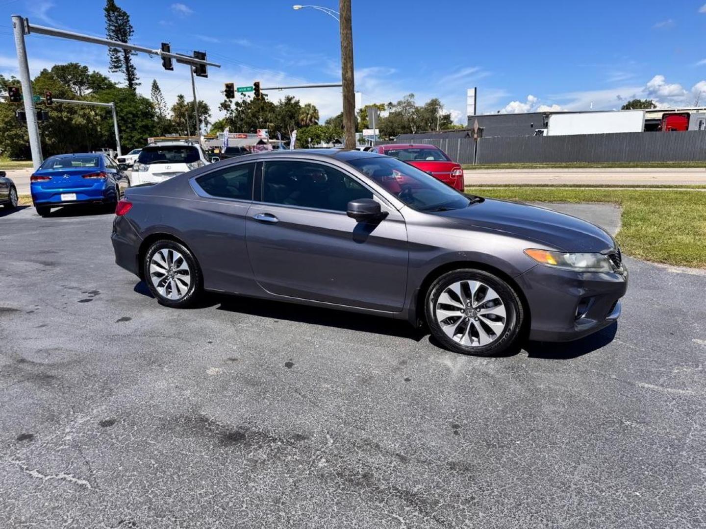 2013 GRAY HONDA ACCORD EXL (1HGCT1B81DA) with an 2.4L engine, Automatic transmission, located at 2929 9th St. West, Bradenton, 34205, (941) 242-2810, 27.473591, -82.570679 - Thanks for inquring into DriveNation USA! All vehicles listed can be viewed at www.drivenationusa.com for vehicle history reports and additonal info. We cannot quote any terms such as down payments or monthly payments without an application. You can apply directly at www.drivenationusa.com or by con - Photo#1