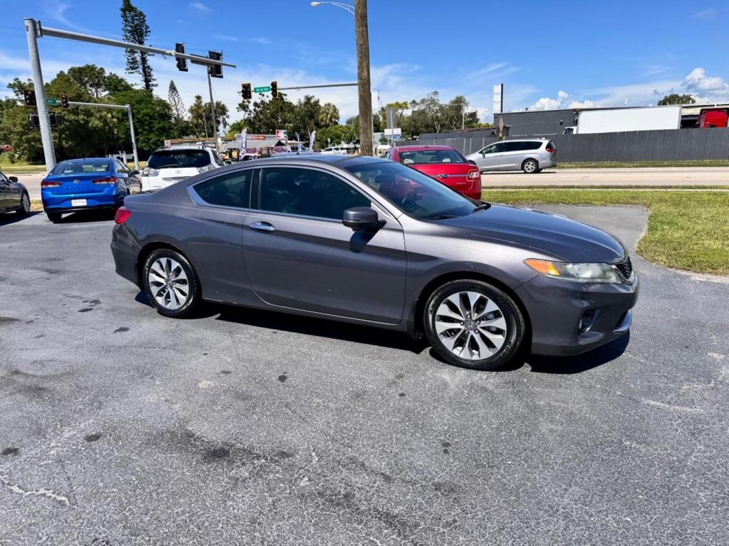 2013 GRAY HONDA ACCORD EXL (1HGCT1B81DA) with an 2.4L engine, Automatic transmission, located at 2929 9th St. West, Bradenton, 34205, (941) 242-2810, 27.473591, -82.570679 - Thanks for inquring into DriveNation USA! All vehicles listed can be viewed at www.drivenationusa.com for vehicle history reports and additonal info. We cannot quote any terms such as down payments or monthly payments without an application. You can apply directly at www.drivenationusa.com or by con - Photo#2