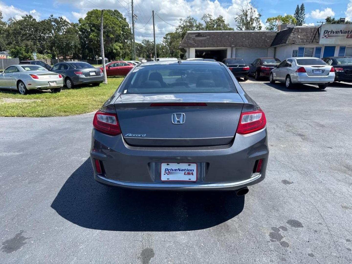 2013 GRAY HONDA ACCORD EXL (1HGCT1B81DA) with an 2.4L engine, Automatic transmission, located at 2929 9th St. West, Bradenton, 34205, (941) 242-2810, 27.473591, -82.570679 - Thanks for inquring into DriveNation USA! All vehicles listed can be viewed at www.drivenationusa.com for vehicle history reports and additonal info. We cannot quote any terms such as down payments or monthly payments without an application. You can apply directly at www.drivenationusa.com or by con - Photo#6
