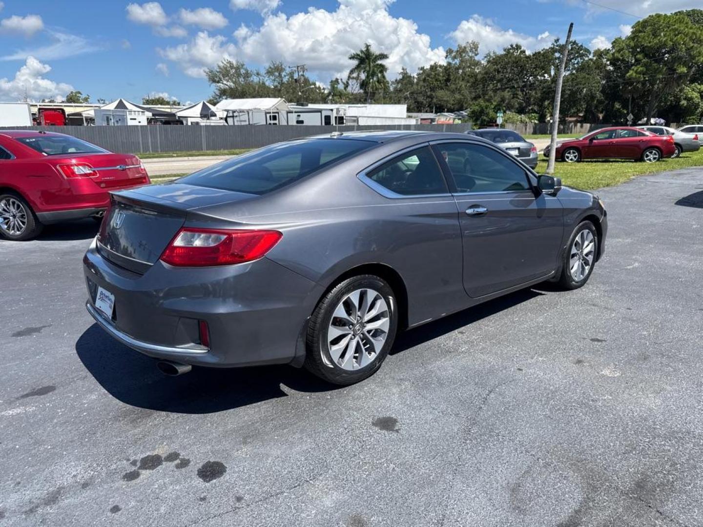 2013 GRAY HONDA ACCORD EXL (1HGCT1B81DA) with an 2.4L engine, Automatic transmission, located at 2929 9th St. West, Bradenton, 34205, (941) 242-2810, 27.473591, -82.570679 - Thanks for inquring into DriveNation USA! All vehicles listed can be viewed at www.drivenationusa.com for vehicle history reports and additonal info. We cannot quote any terms such as down payments or monthly payments without an application. You can apply directly at www.drivenationusa.com or by con - Photo#7