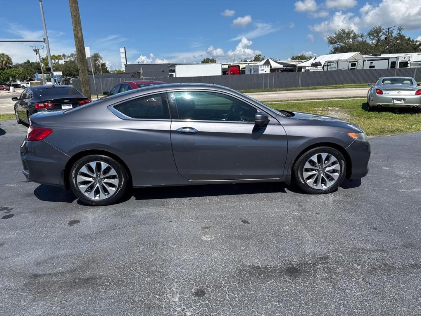 2013 GRAY HONDA ACCORD EXL (1HGCT1B81DA) with an 2.4L engine, Automatic transmission, located at 2929 9th St. West, Bradenton, 34205, (941) 242-2810, 27.473591, -82.570679 - Thanks for inquring into DriveNation USA! All vehicles listed can be viewed at www.drivenationusa.com for vehicle history reports and additonal info. We cannot quote any terms such as down payments or monthly payments without an application. You can apply directly at www.drivenationusa.com or by con - Photo#8