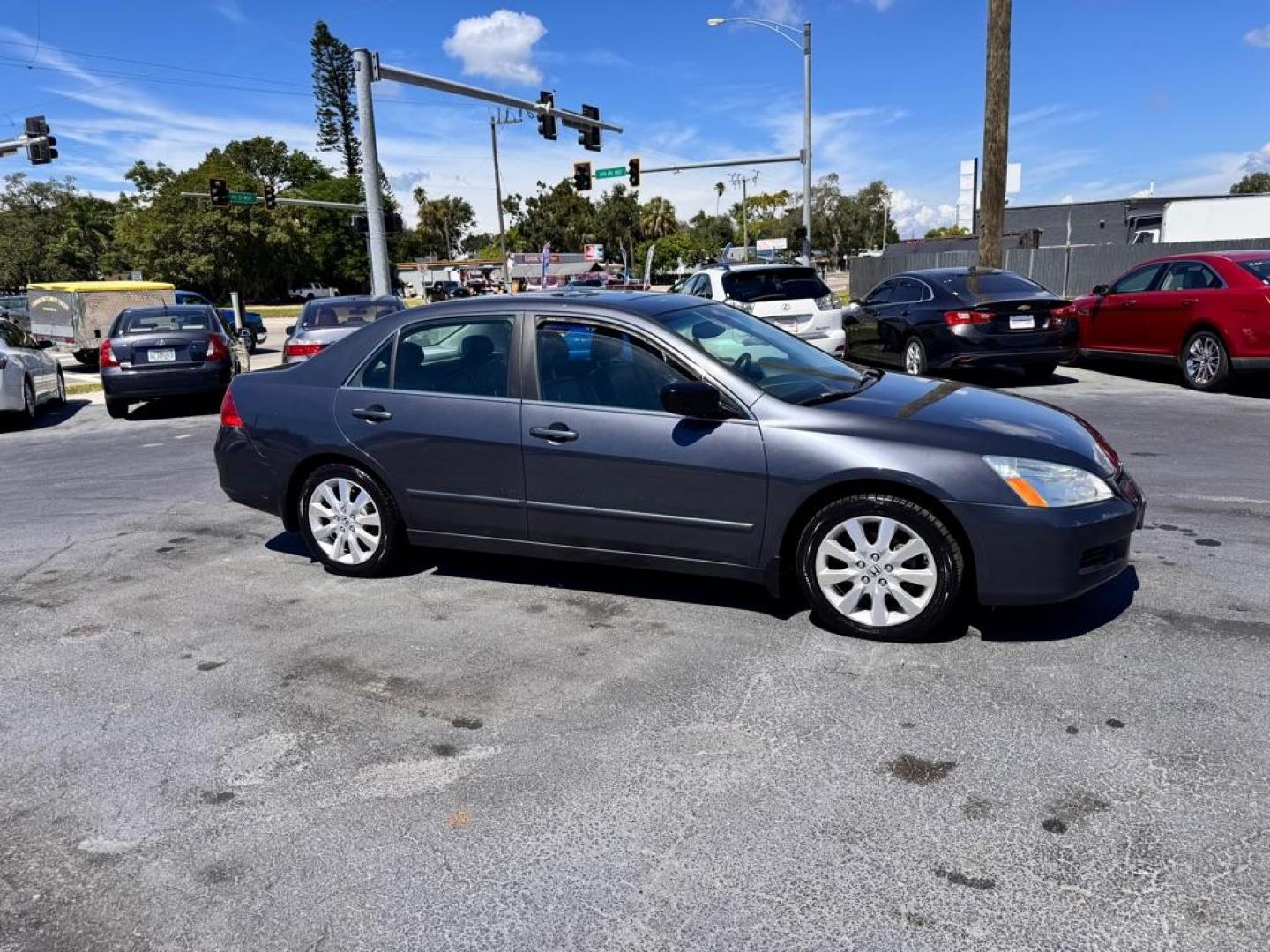 2007 GRAY HONDA ACCORD EX (1HGCM665X7A) with an 3.0L engine, Automatic transmission, located at 2929 9th St. West, Bradenton, 34205, (941) 242-2810, 27.473591, -82.570679 - Thanks for inquring into DriveNation USA! All vehicles listed can be viewed at www.drivenationusa.com for vehicle history reports and additonal info. We cannot quote any terms such as down payments or monthly payments without an application. You can apply directly at www.drivenationusa.com or by con - Photo#1