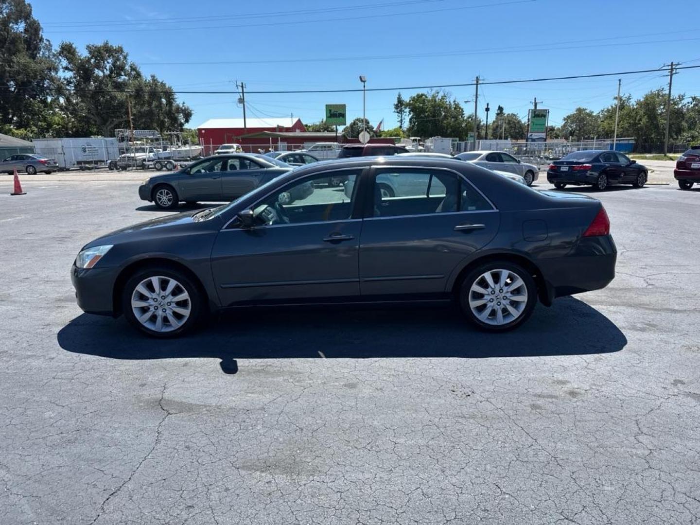 2007 GRAY HONDA ACCORD EX (1HGCM665X7A) with an 3.0L engine, Automatic transmission, located at 2929 9th St. West, Bradenton, 34205, (941) 242-2810, 27.473591, -82.570679 - Thanks for inquring into DriveNation USA! All vehicles listed can be viewed at www.drivenationusa.com for vehicle history reports and additonal info. We cannot quote any terms such as down payments or monthly payments without an application. You can apply directly at www.drivenationusa.com or by con - Photo#3