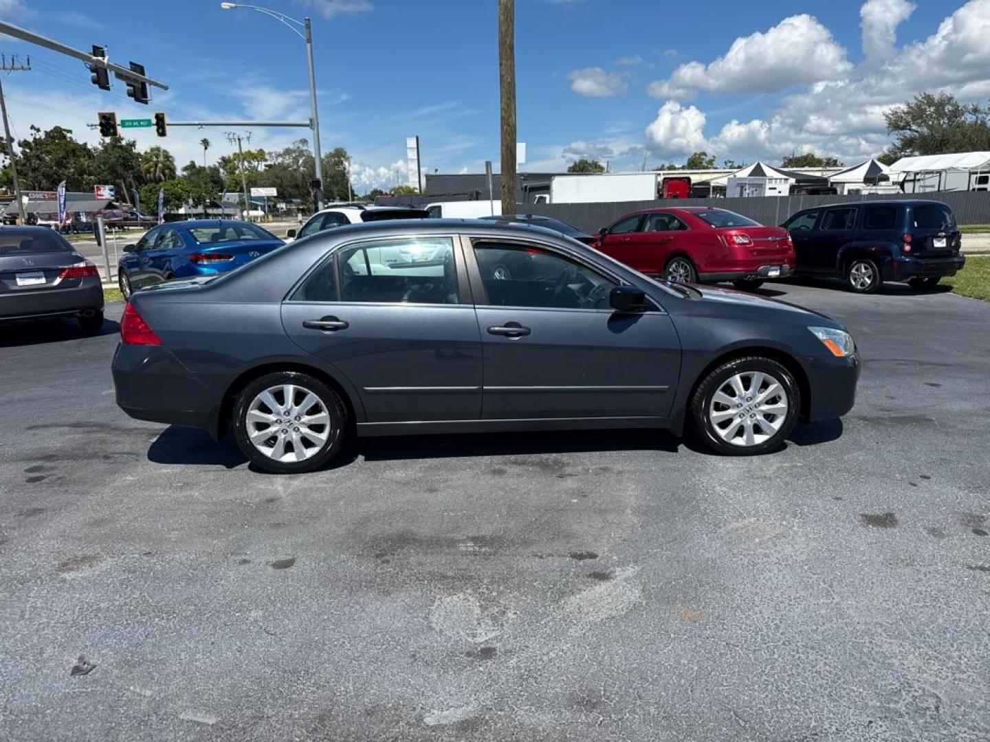 2007 GRAY HONDA ACCORD EX (1HGCM665X7A) with an 3.0L engine, Automatic transmission, located at 2929 9th St. West, Bradenton, 34205, (941) 242-2810, 27.473591, -82.570679 - Thanks for inquring into DriveNation USA! All vehicles listed can be viewed at www.drivenationusa.com for vehicle history reports and additonal info. We cannot quote any terms such as down payments or monthly payments without an application. You can apply directly at www.drivenationusa.com or by con - Photo#7