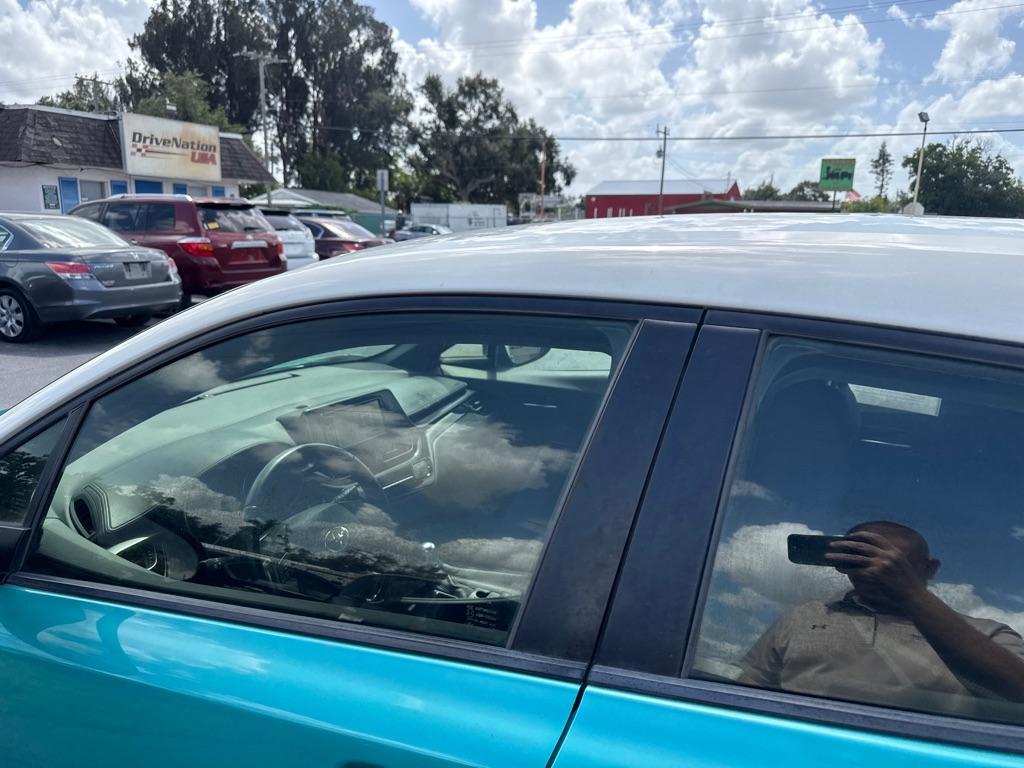 2018 GREEN TOYOTA C-HR XLE (JTNKHMBX9J1) with an 2.0L engine, Continuously Variable transmission, located at 2929 9th St. West, Bradenton, 34205, (941) 242-2810, 27.473591, -82.570679 - Thanks for inquring into DriveNation USA! All vehicles listed can be viewed at www.drivenationusa.com for vehicle history reports and additonal info. We cannot quote any terms such as down payments or monthly payments without an application. You can apply directly at www.drivenationusa.com or by con - Photo#10