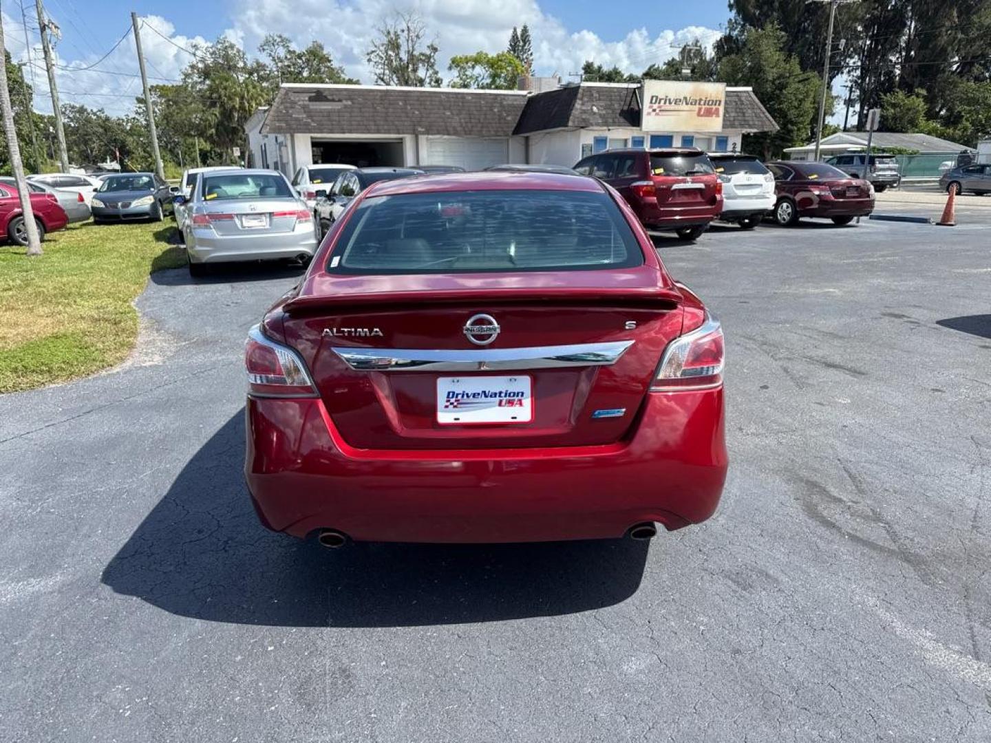 2014 RED NISSAN ALTIMA 2.5 (1N4AL3AP7EN) with an 2.5L engine, Continuously Variable transmission, located at 2929 9th St. West, Bradenton, 34205, (941) 242-2810, 27.473591, -82.570679 - Thanks for inquring into DriveNation USA! All vehicles listed can be viewed at www.drivenationusa.com for vehicle history reports and additonal info. We cannot quote any terms such as down payments or monthly payments without an application. You can apply directly at www.drivenationusa.com or by con - Photo#7