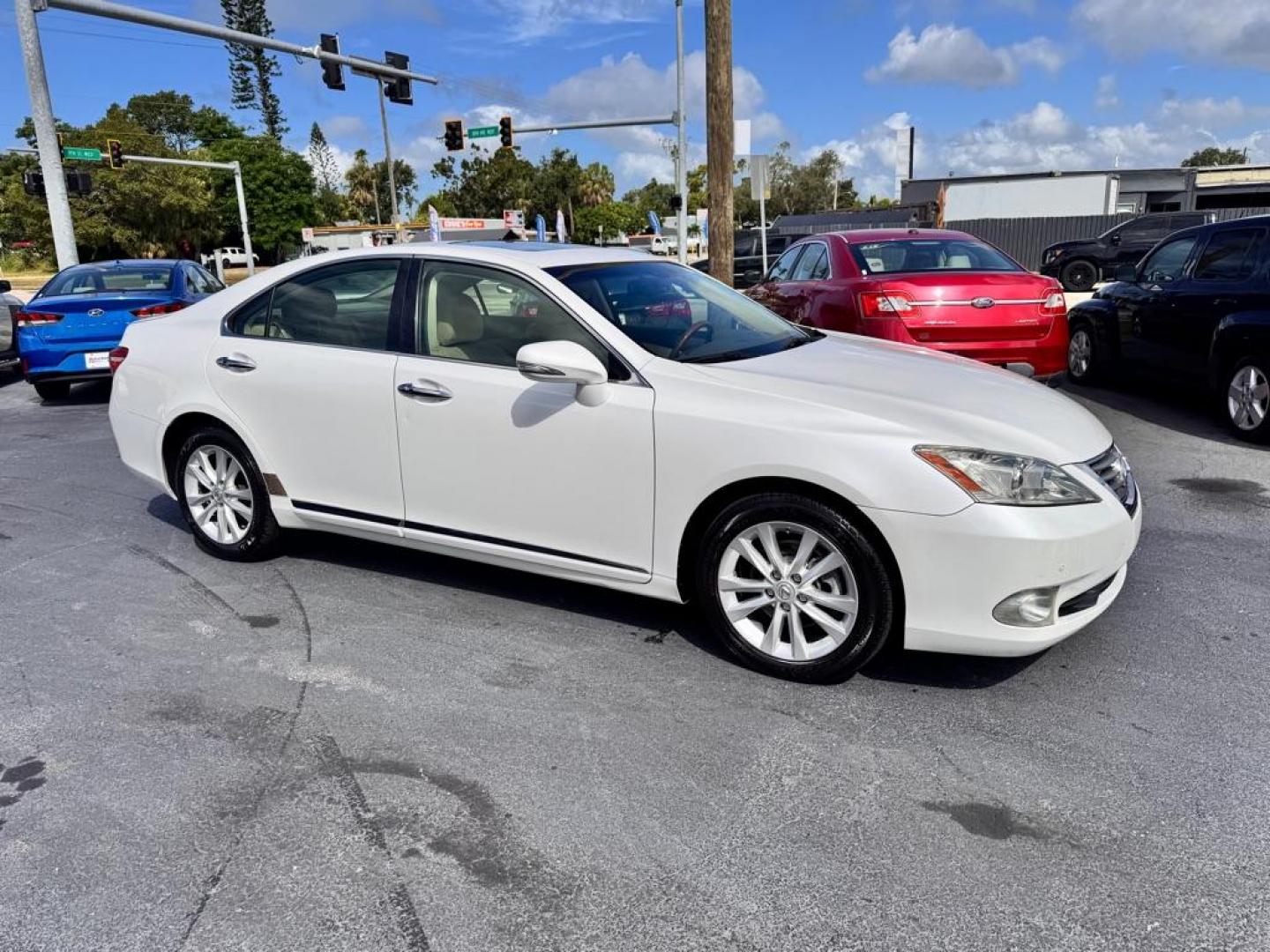 2010 WHITE LEXUS ES 350 (JTHBK1EG6A2) with an 3.5L engine, Automatic transmission, located at 2929 9th St. West, Bradenton, 34205, (941) 242-2810, 27.473591, -82.570679 - Thanks for inquring into DriveNation USA! All vehicles listed can be viewed at www.drivenationusa.com for vehicle history reports and additonal info. We cannot quote any terms such as down payments or monthly payments without an application. You can apply directly at www.drivenationusa.com or by con - Photo#2