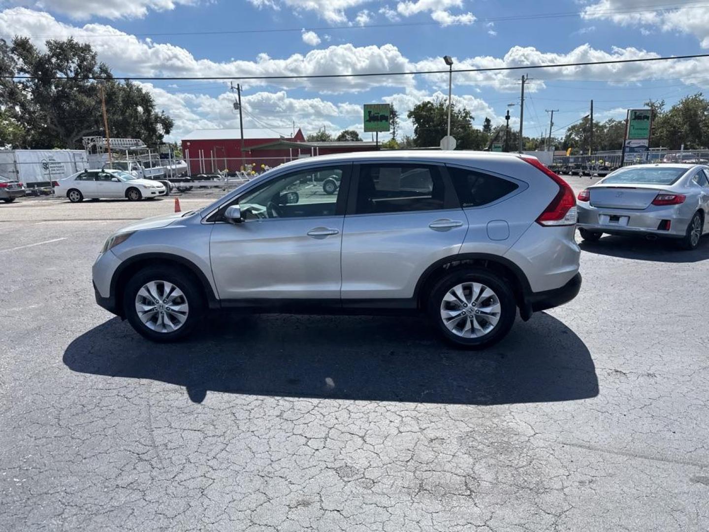 2012 SILVER HONDA CR-V EX (3CZRM3H59CG) with an 2.4L engine, Automatic transmission, located at 2929 9th St. West, Bradenton, 34205, (941) 242-2810, 27.473591, -82.570679 - Thanks for inquring into DriveNation USA! All vehicles listed can be viewed at www.drivenationusa.com for vehicle history reports and additonal info. We cannot quote any terms such as down payments or monthly payments without an application. You can apply directly at www.drivenationusa.com or by con - Photo#4