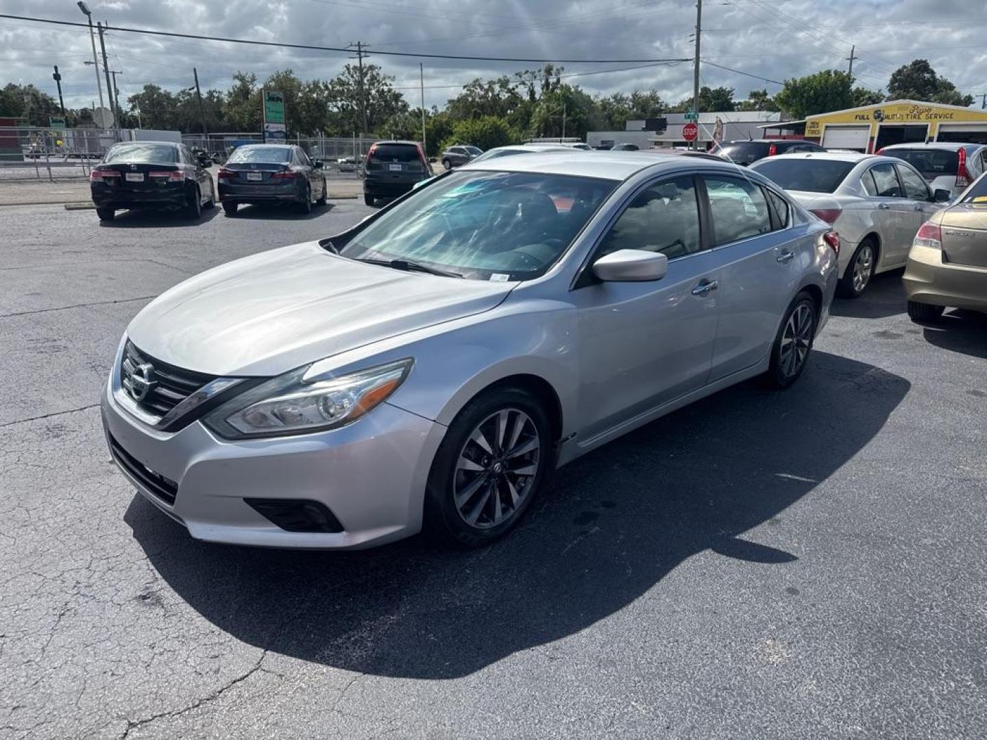 2017 SILVER NISSAN ALTIMA SV (1N4AL3AP3HC) with an 2.5L engine, Continuously Variable transmission, located at 2929 9th St. West, Bradenton, 34205, (941) 242-2810, 27.473591, -82.570679 - Thanks for inquring into DriveNation USA! All vehicles listed can be viewed at www.drivenationusa.com for vehicle history reports and additonal info. We cannot quote any terms such as down payments or monthly payments without an application. You can apply directly at www.drivenationusa.com or by con - Photo#3