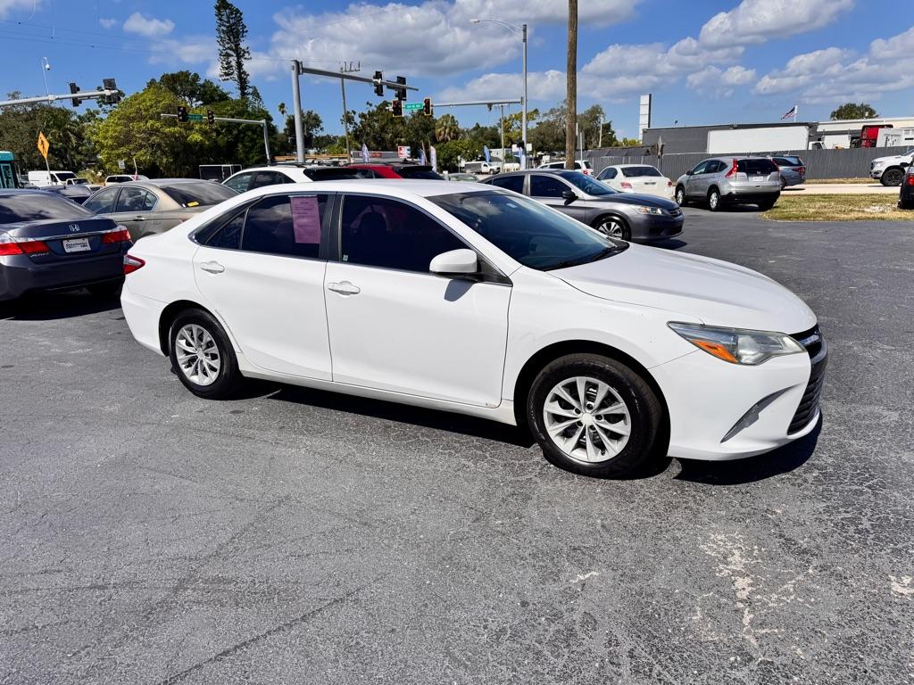 photo of 2016 TOYOTA CAMRY LE