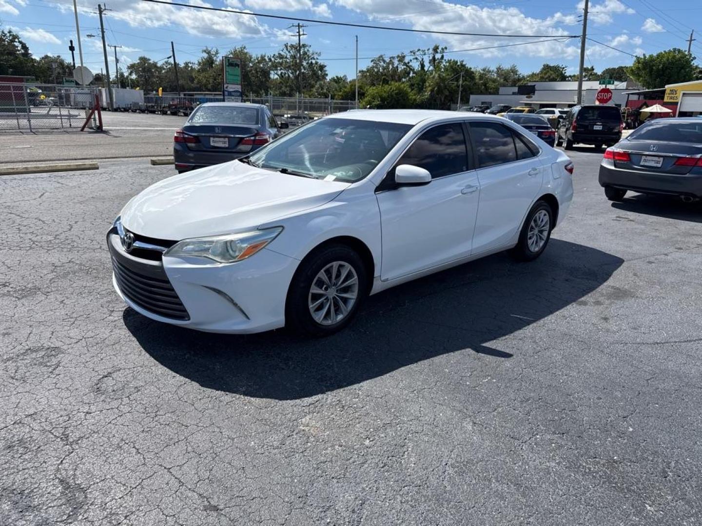 2016 WHITE TOYOTA CAMRY LE (4T1BF1FK8GU) with an 2.5L engine, Automatic transmission, located at 2929 9th St. West, Bradenton, 34205, (941) 242-2810, 27.473591, -82.570679 - Thanks for inquring into DriveNation USA! All vehicles listed can be viewed at www.drivenationusa.com for vehicle history reports and additonal info. We cannot quote any terms such as down payments or monthly payments without an application. You can apply directly at www.drivenationusa.com or by con - Photo#3